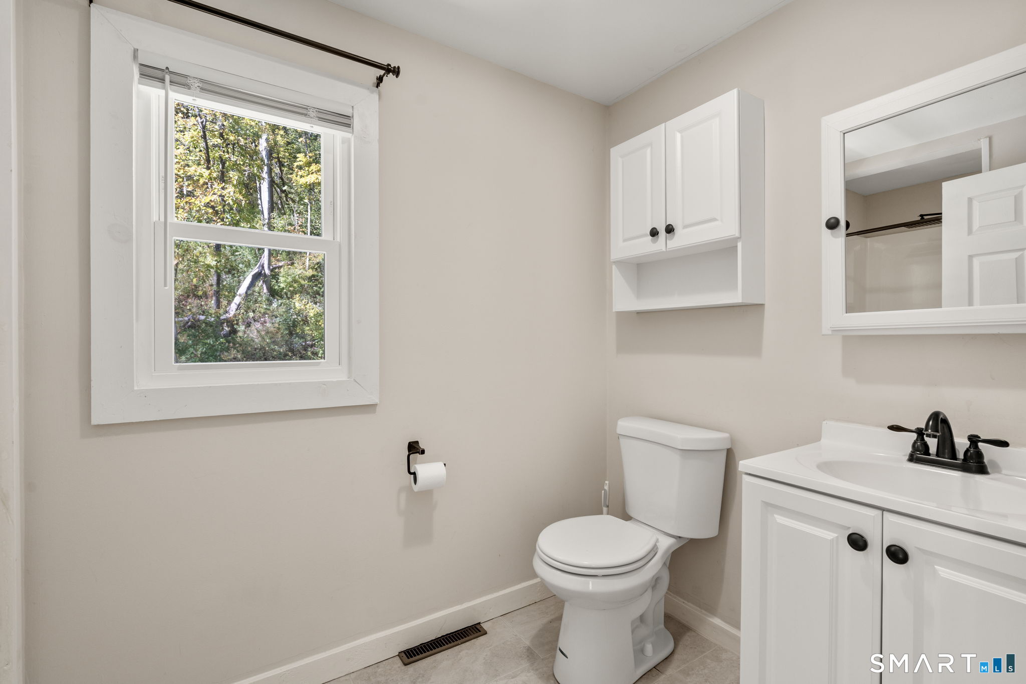 814 New Litchfield Street photo 20