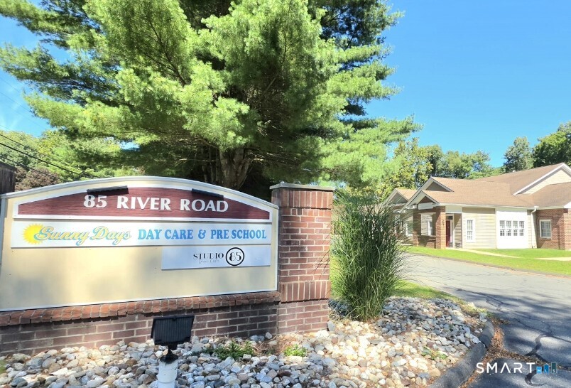 Property photo for 85 River Road, Canton, CT