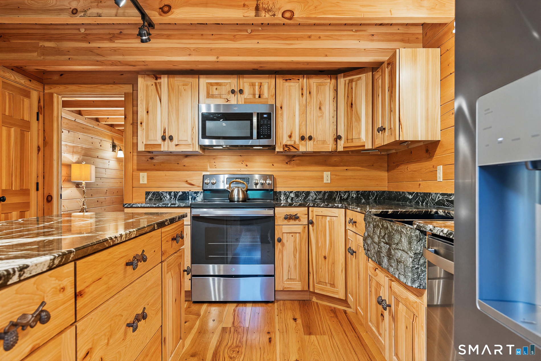 6 Pine Valley Drive, Voluntown, CT 06384