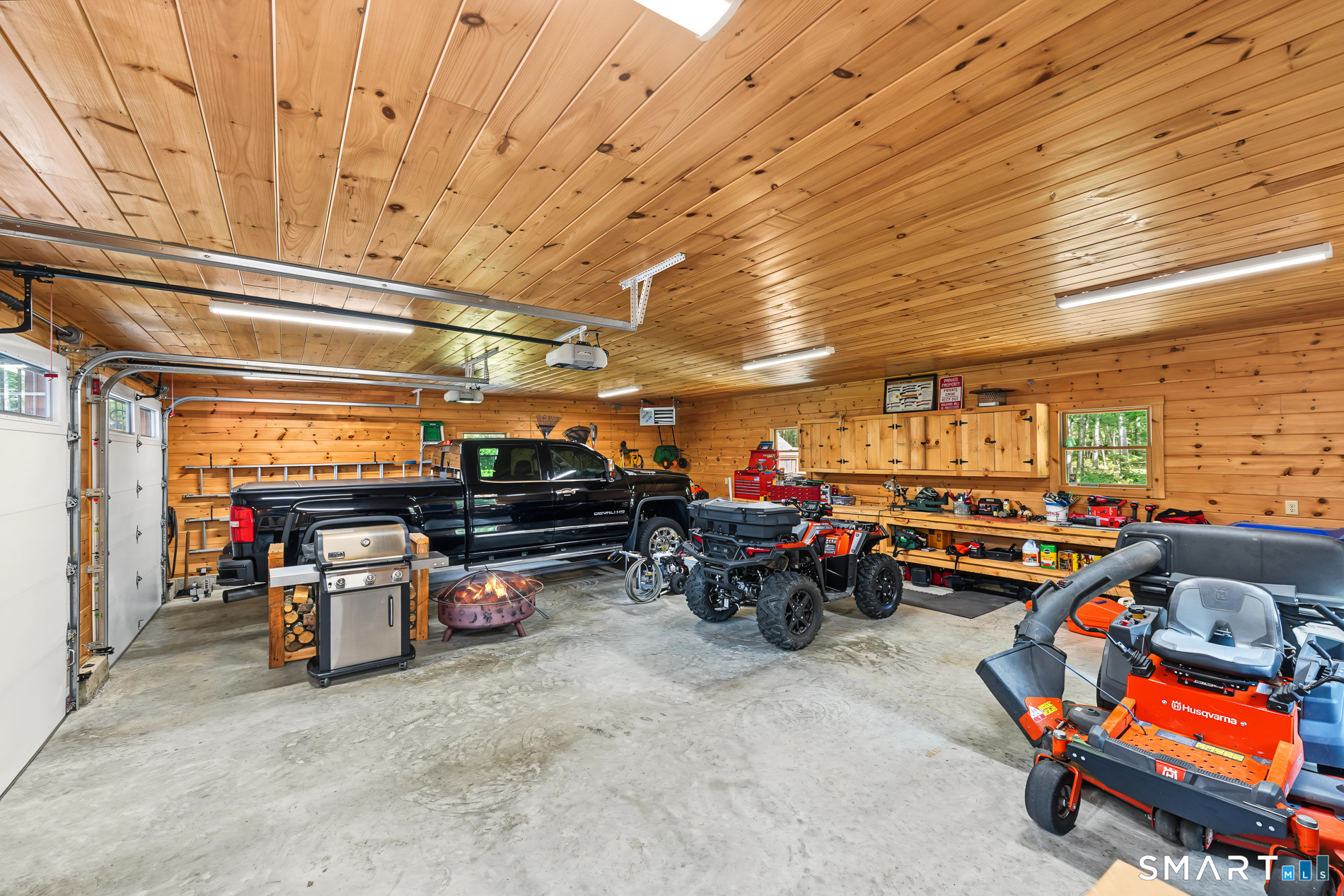 6 Pine Valley Drive, Voluntown, CT 06384