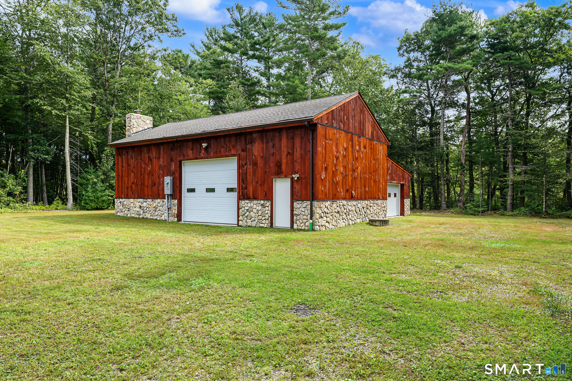 6 Pine Valley Drive, Voluntown, CT 06384