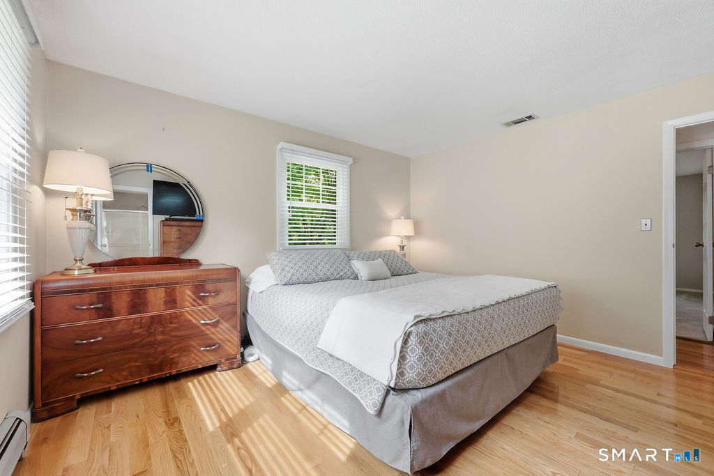 878 Mott Hill Road photo 17