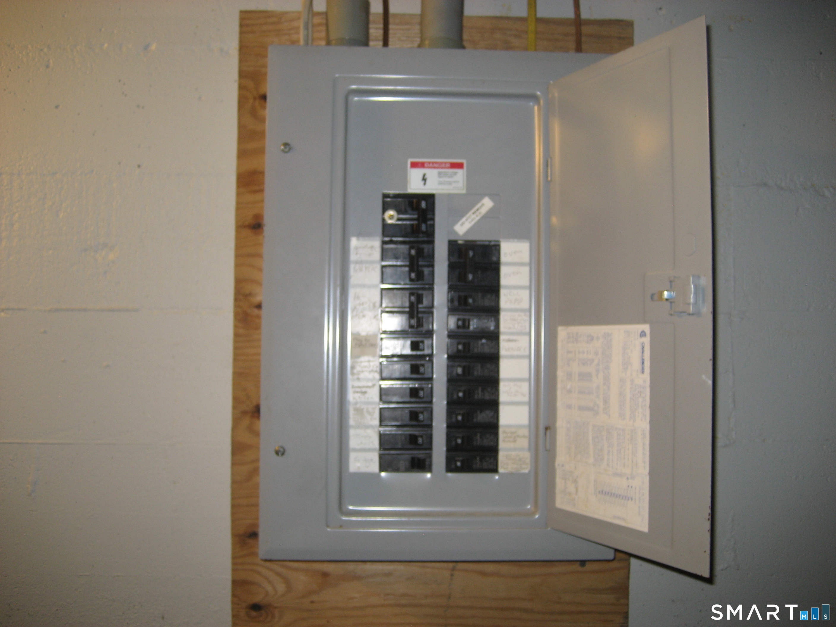 60 Mohegan Road photo 18