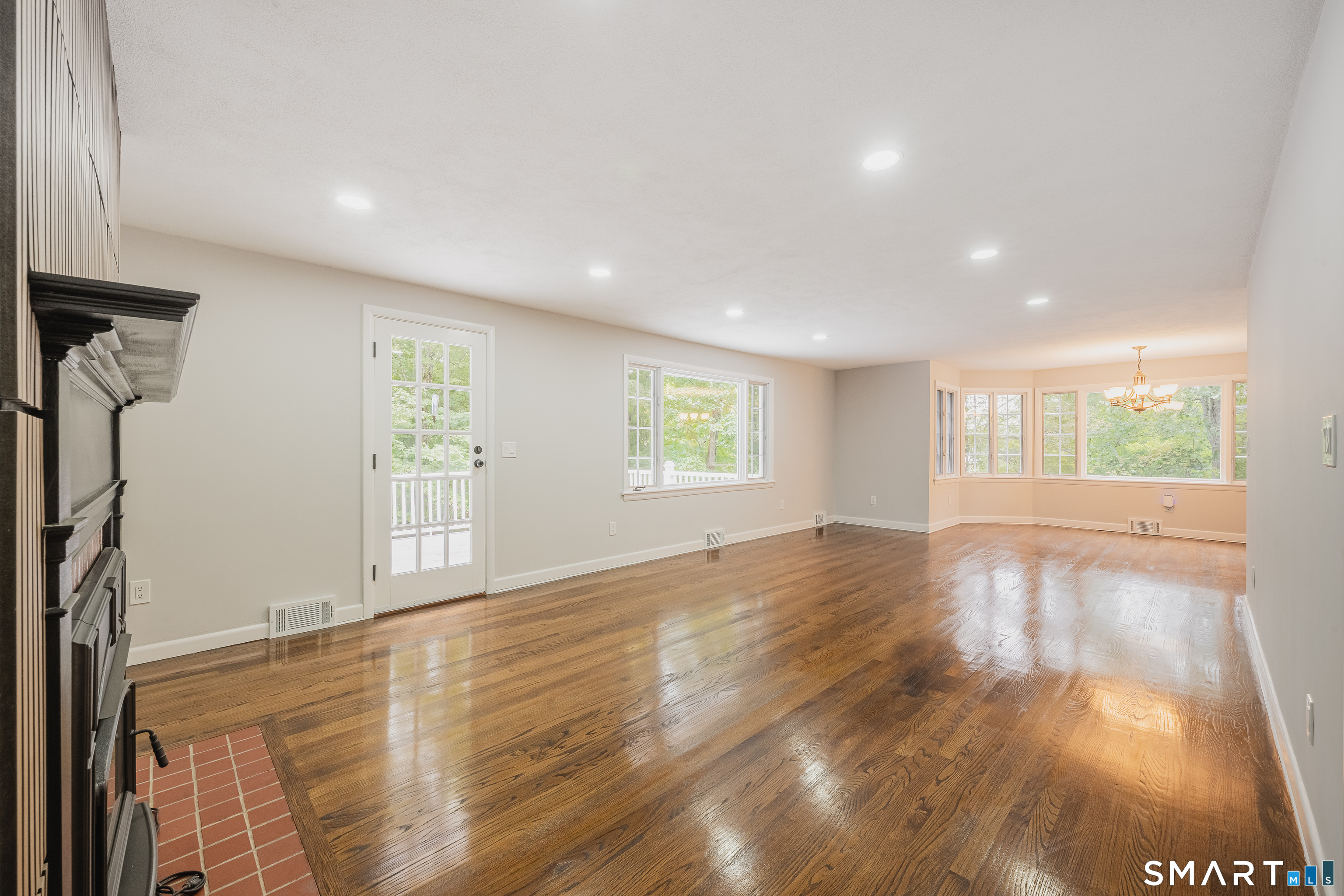 1918 Route 12, Gales Ferry, Ledyard, CT 06335