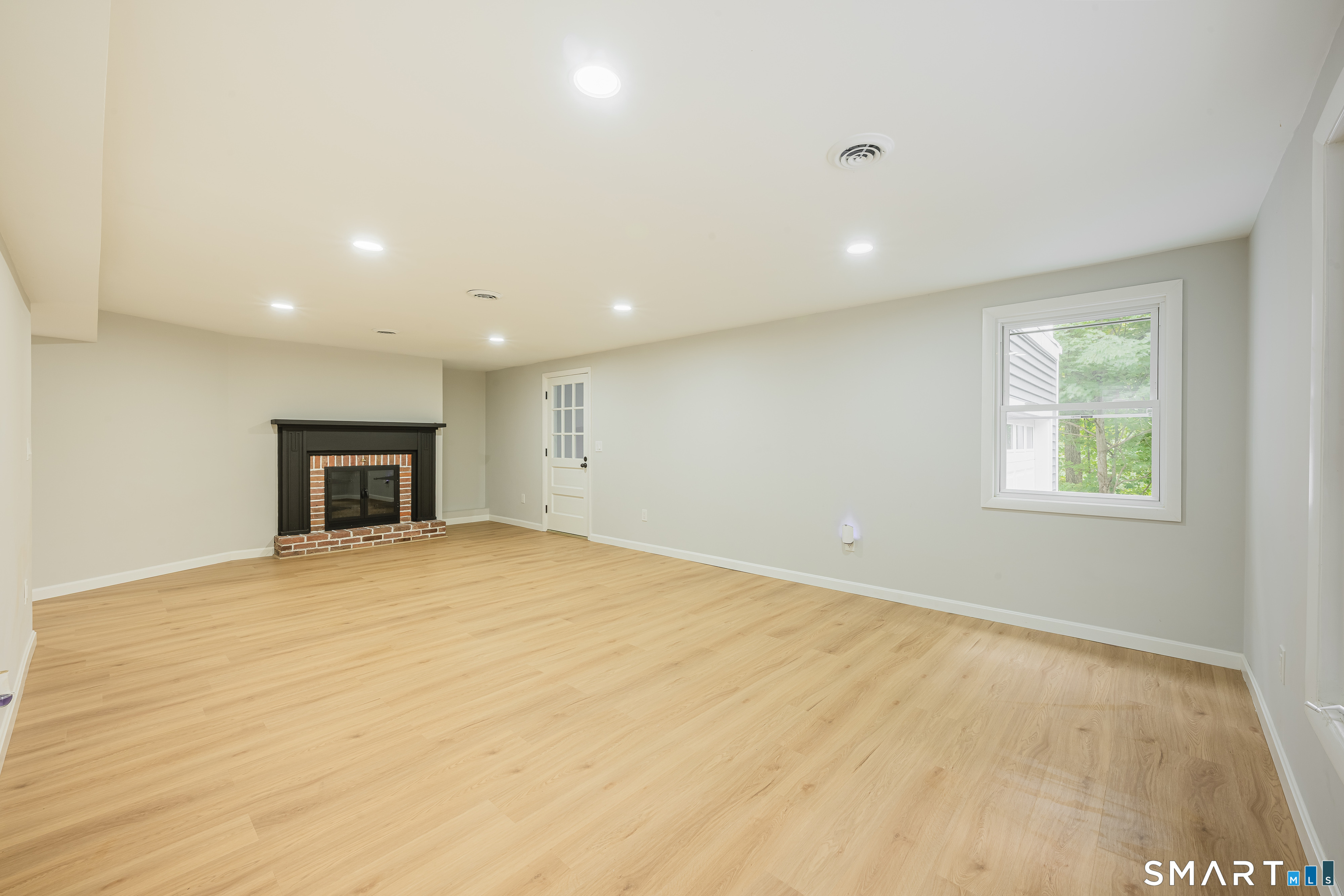 1918 Route 12, Gales Ferry, Ledyard, CT 06335