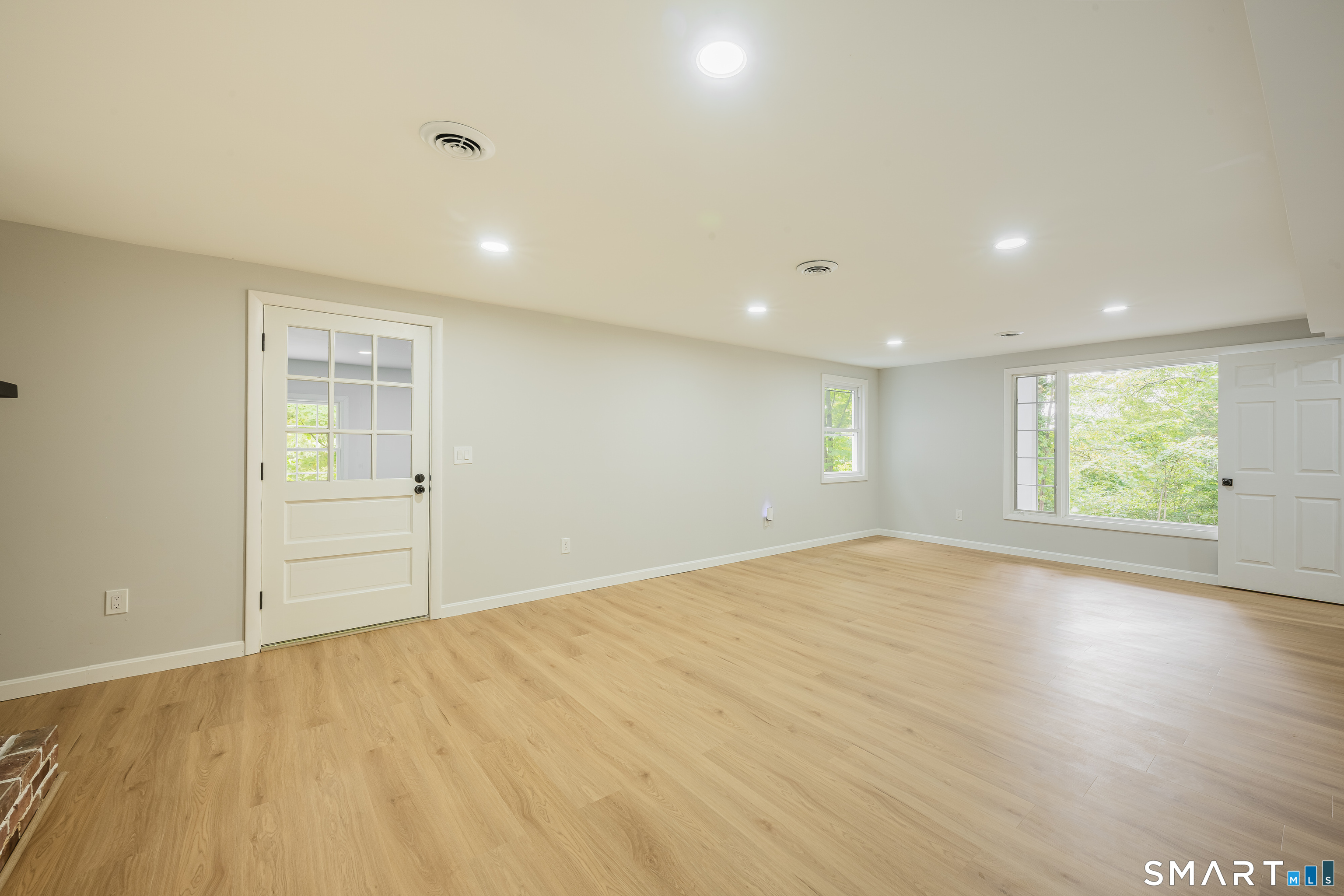 1918 Route 12, Gales Ferry, Ledyard, CT 06335
