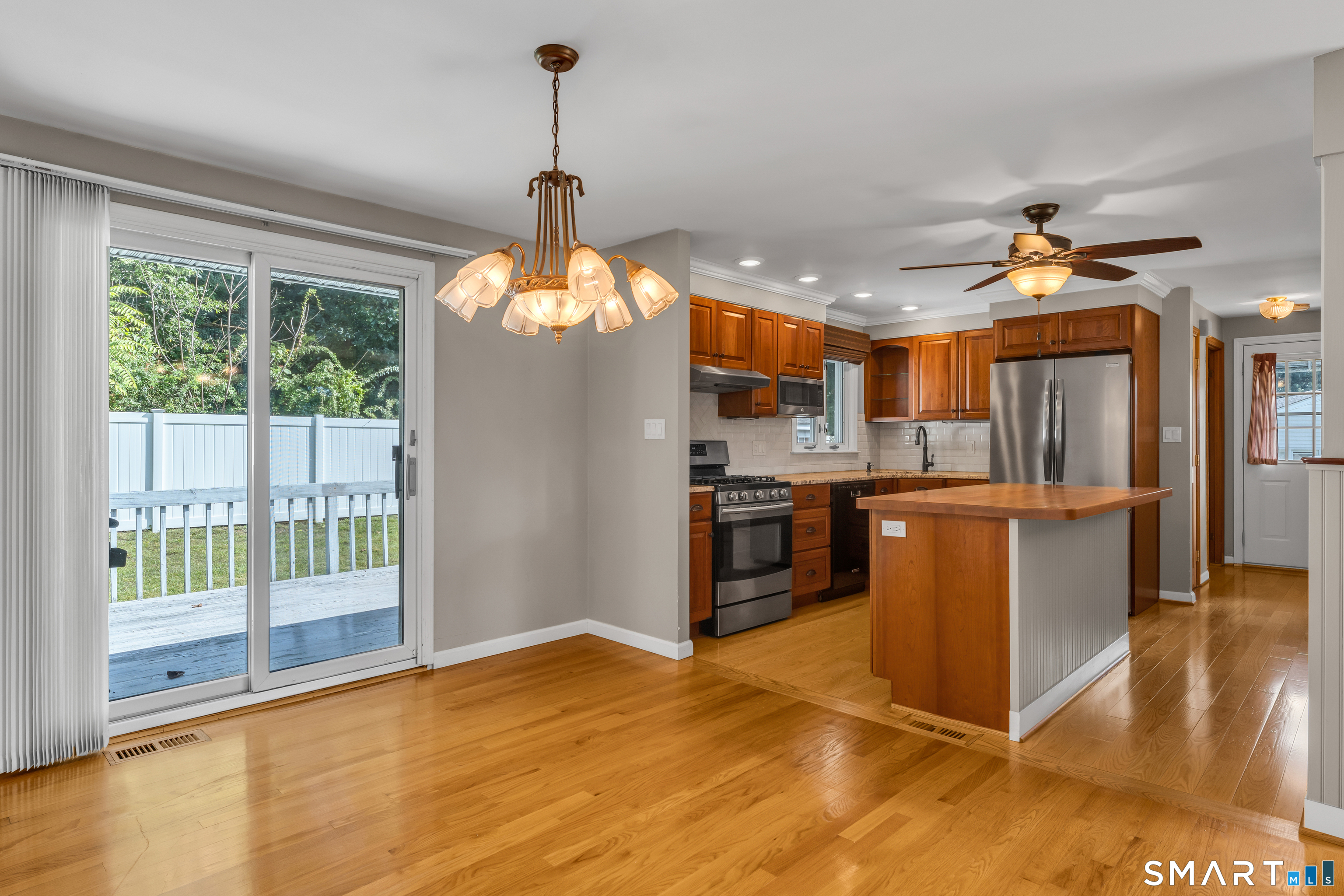 9 Robin Drive photo 13