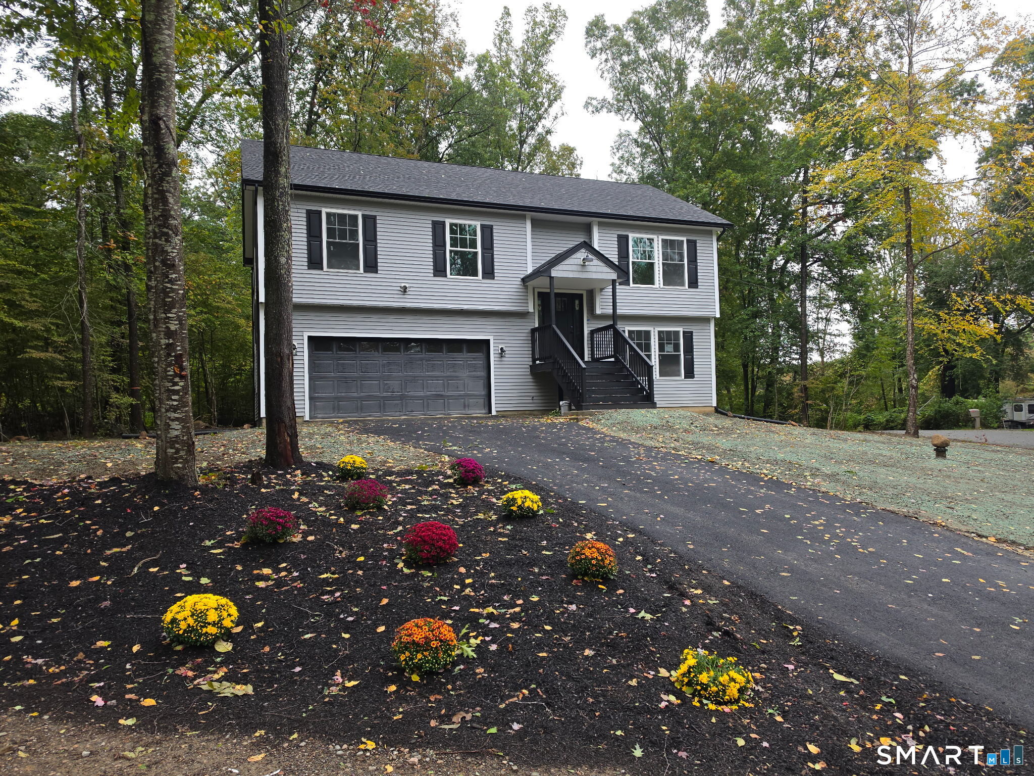 Photo 1 of Single family home for sale at 166 Paradise Dr, Brooklyn, CT 06234 | MLS# 24208238 | Listing updated on 2026-10-07