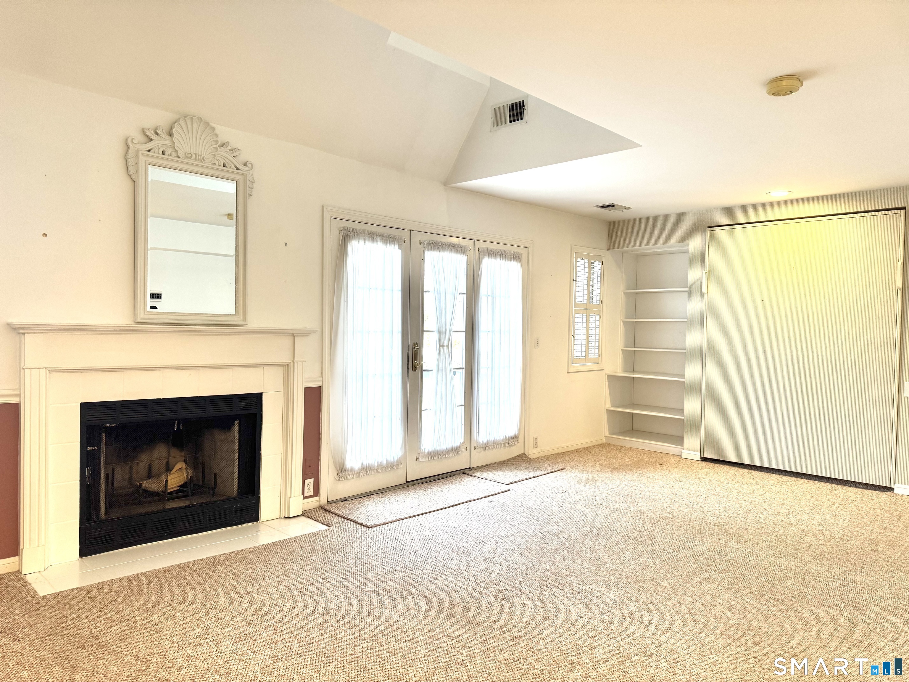 823 Old Pond Lane Unit #823 photo 4