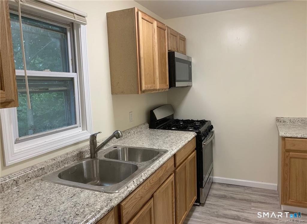 96 Hill Street photo 16