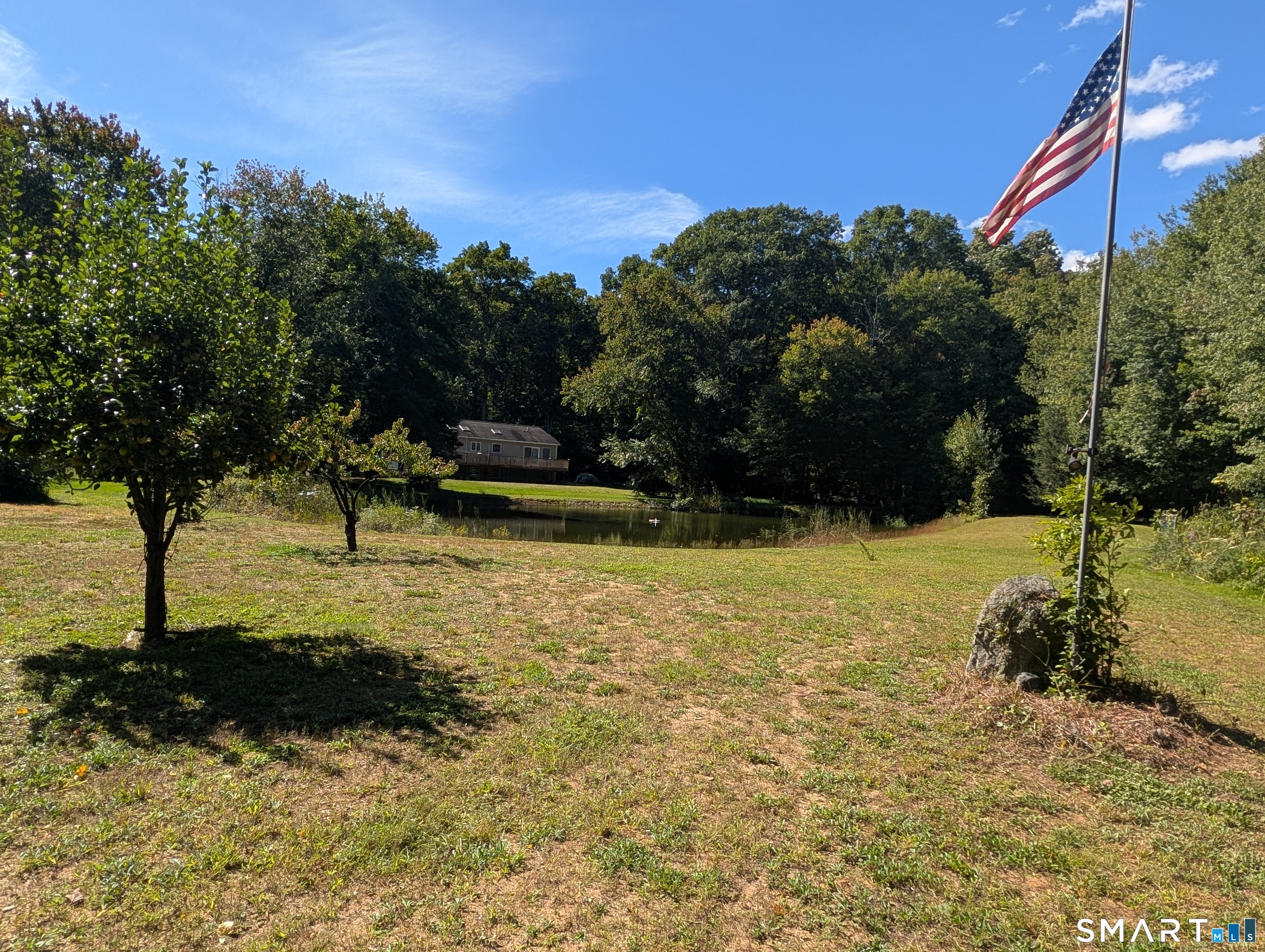 902 East Pond Meadow Road photo 11