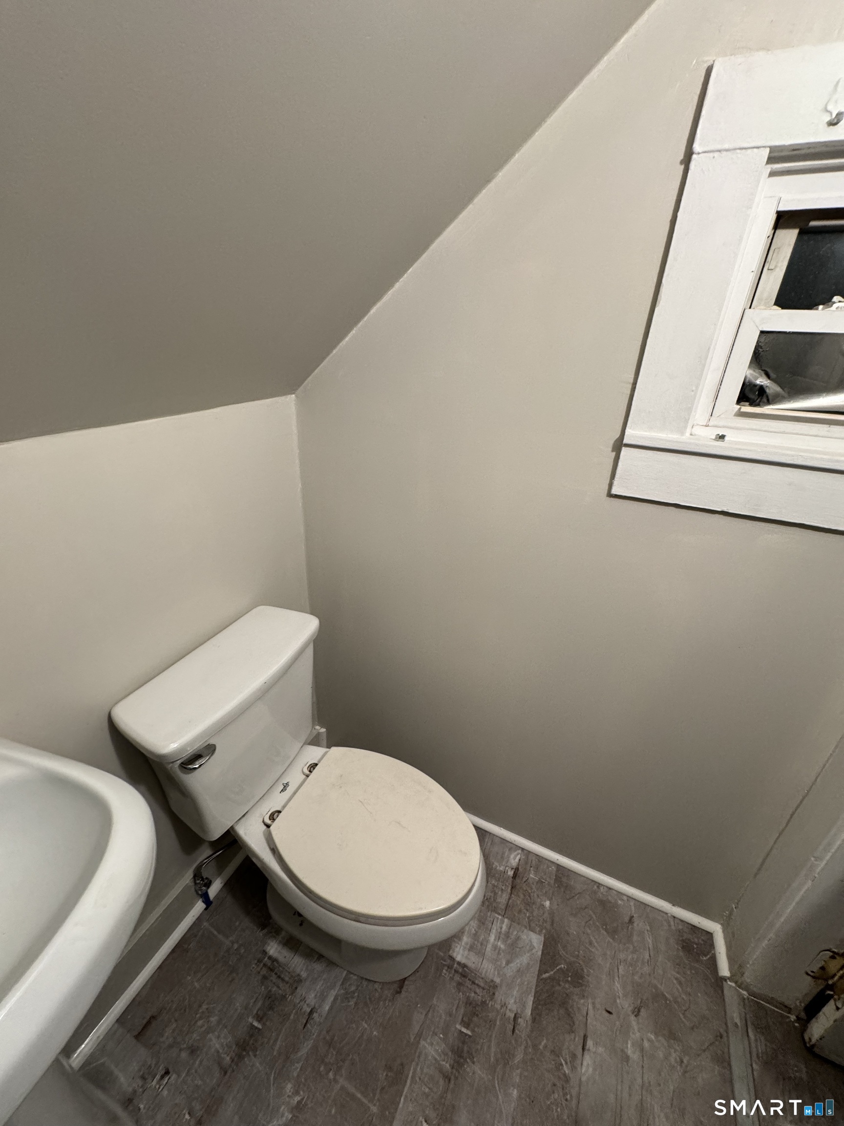 55 Foley Street photo 14