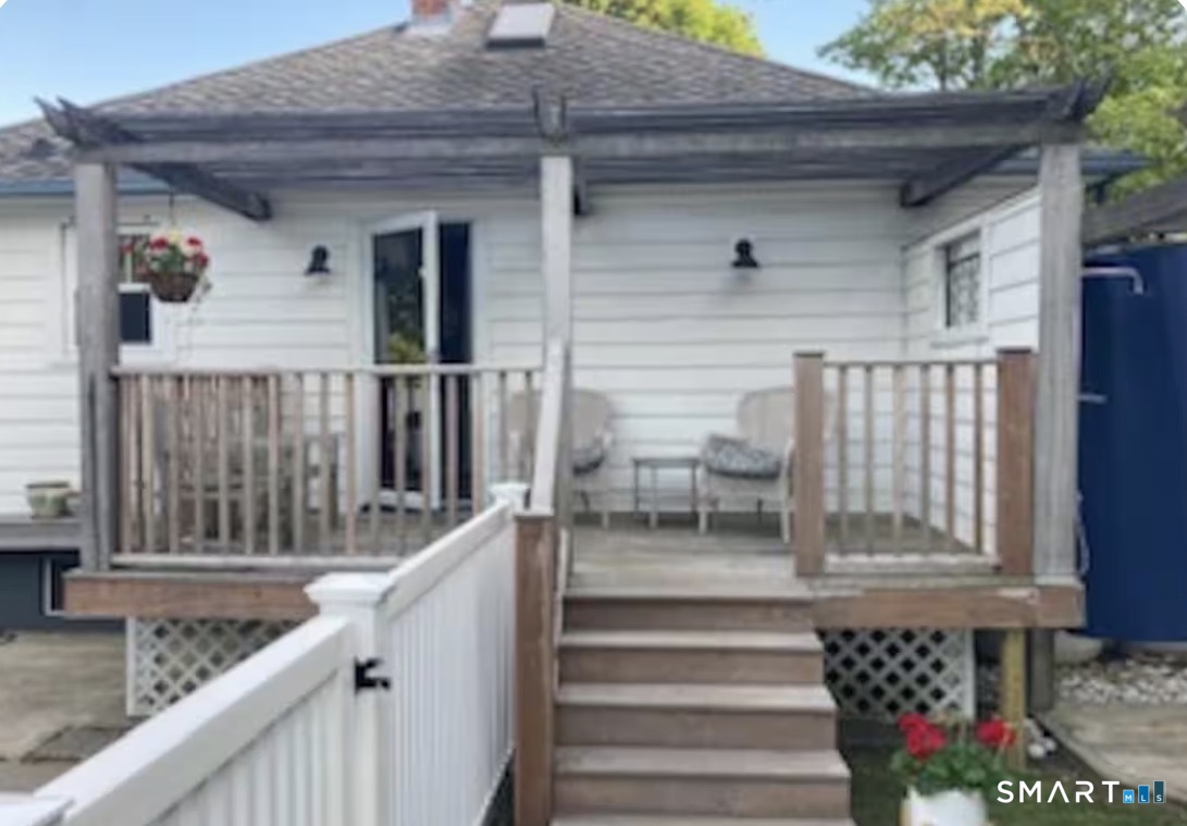 72 Smith Street, Niantic, East Lyme, CT 06357