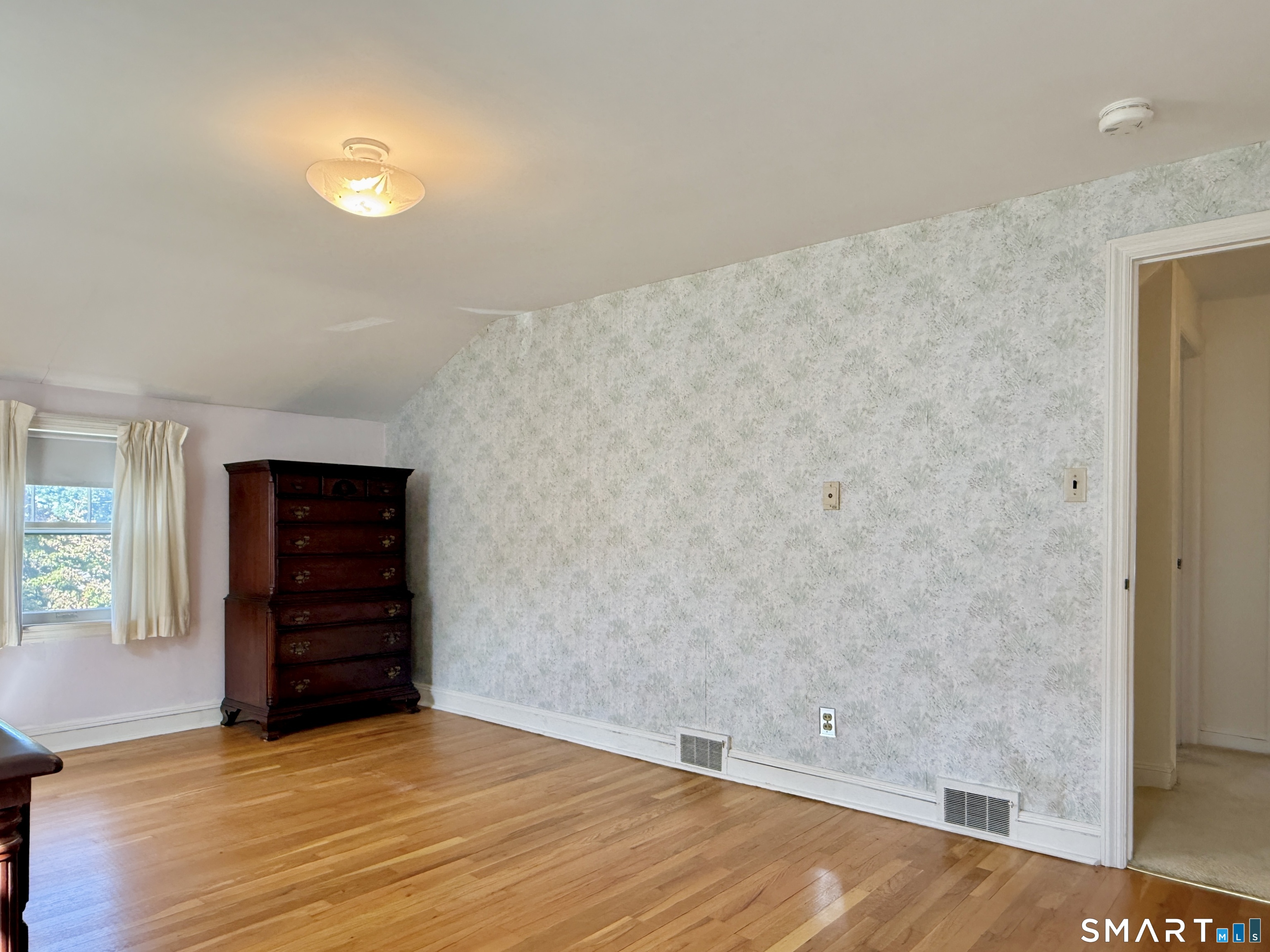 16 Aron Avenue photo 18