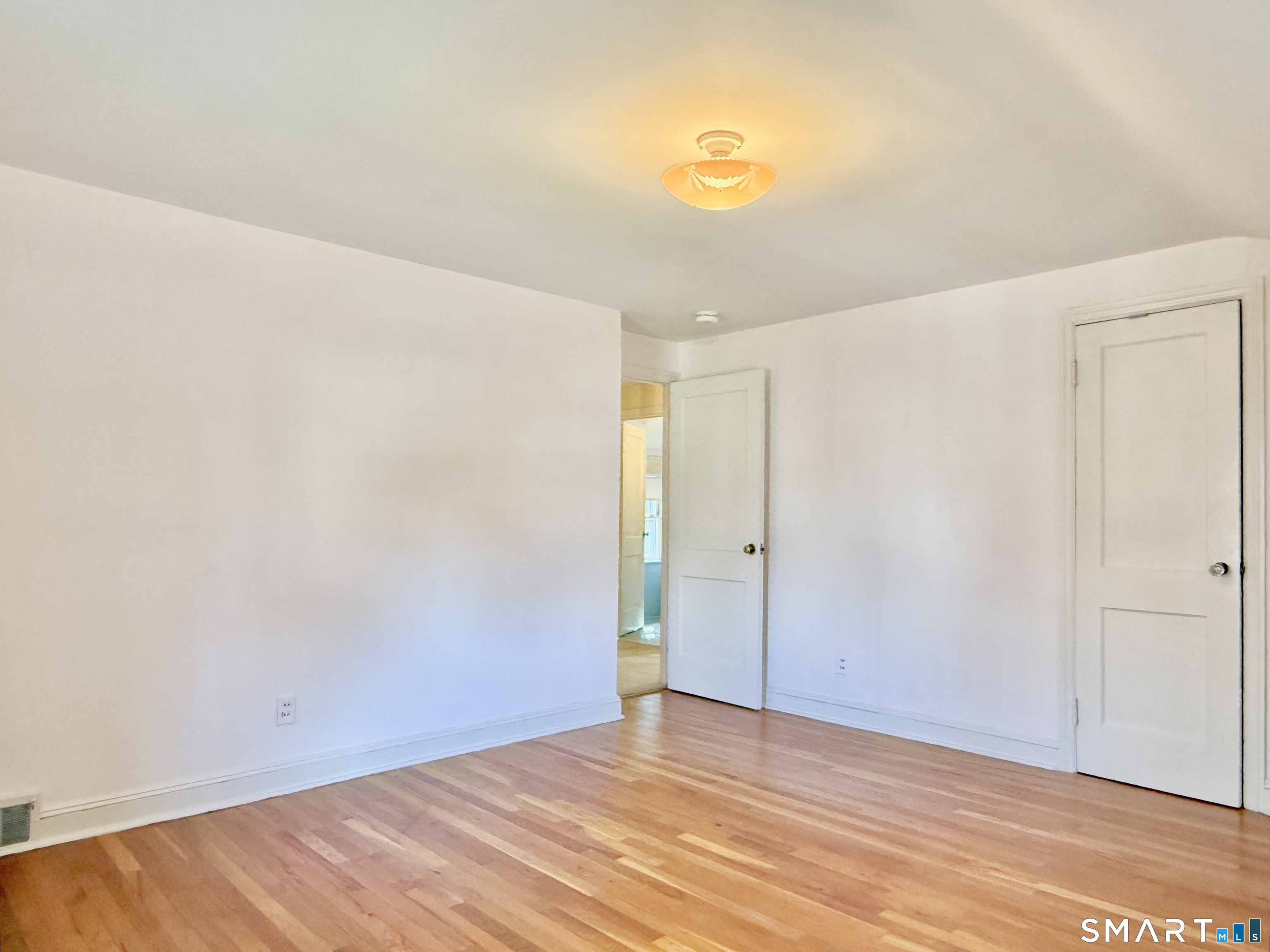 16 Aron Avenue photo 23