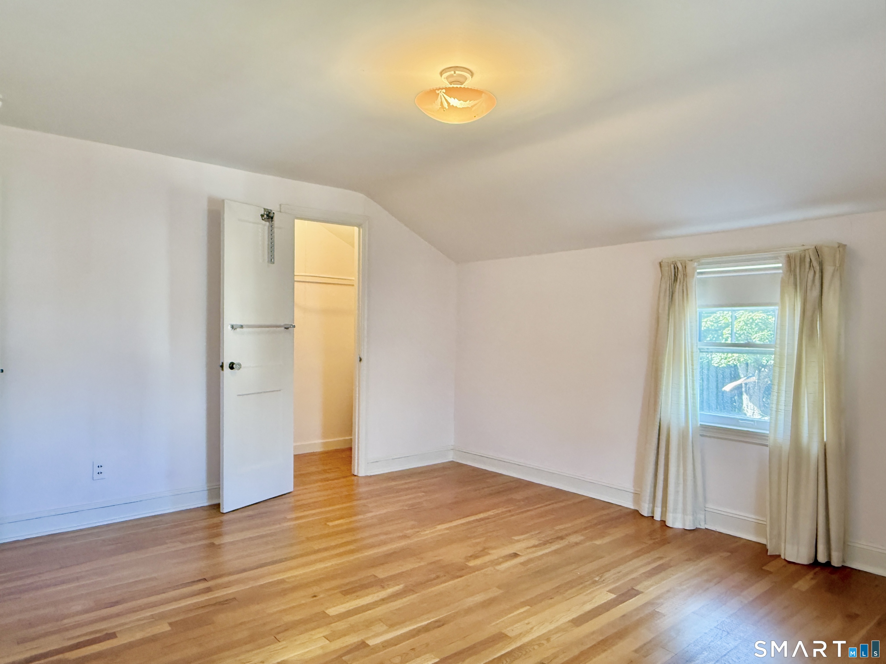 16 Aron Avenue photo 24