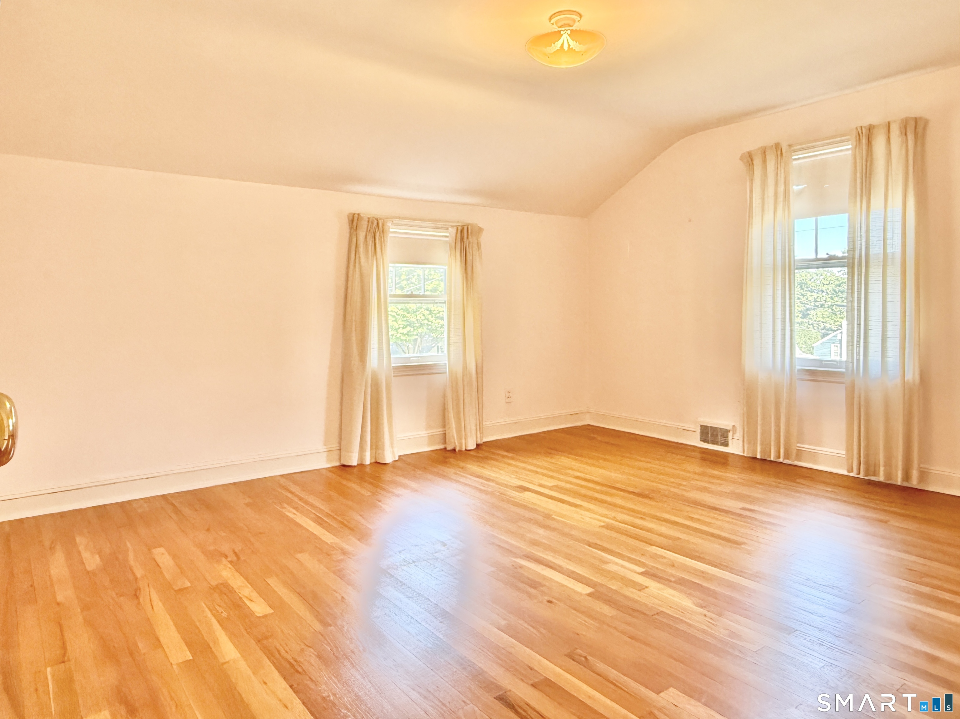 16 Aron Avenue photo 26