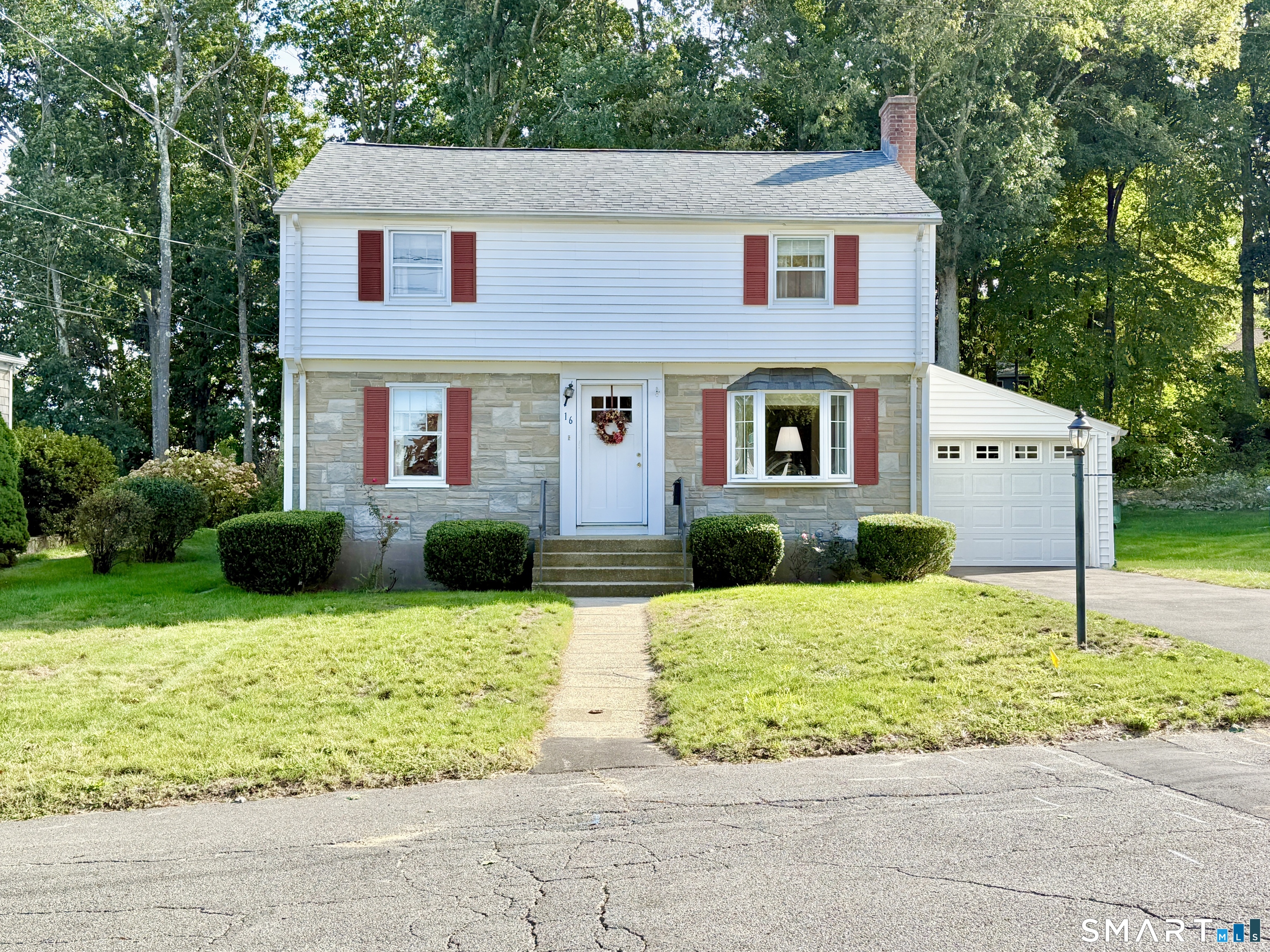 16 Aron Avenue photo 40