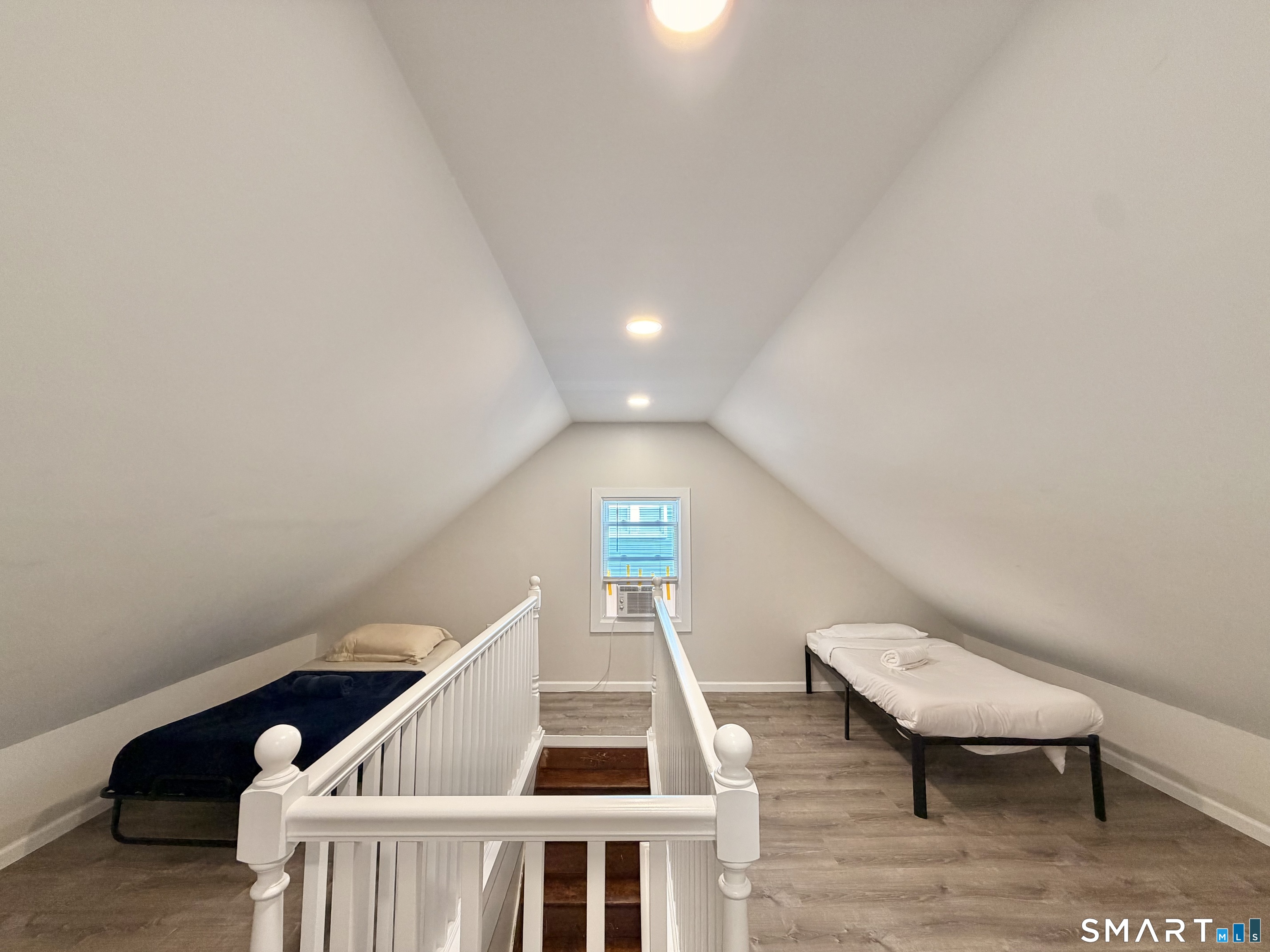 50 Roydon Road photo 18