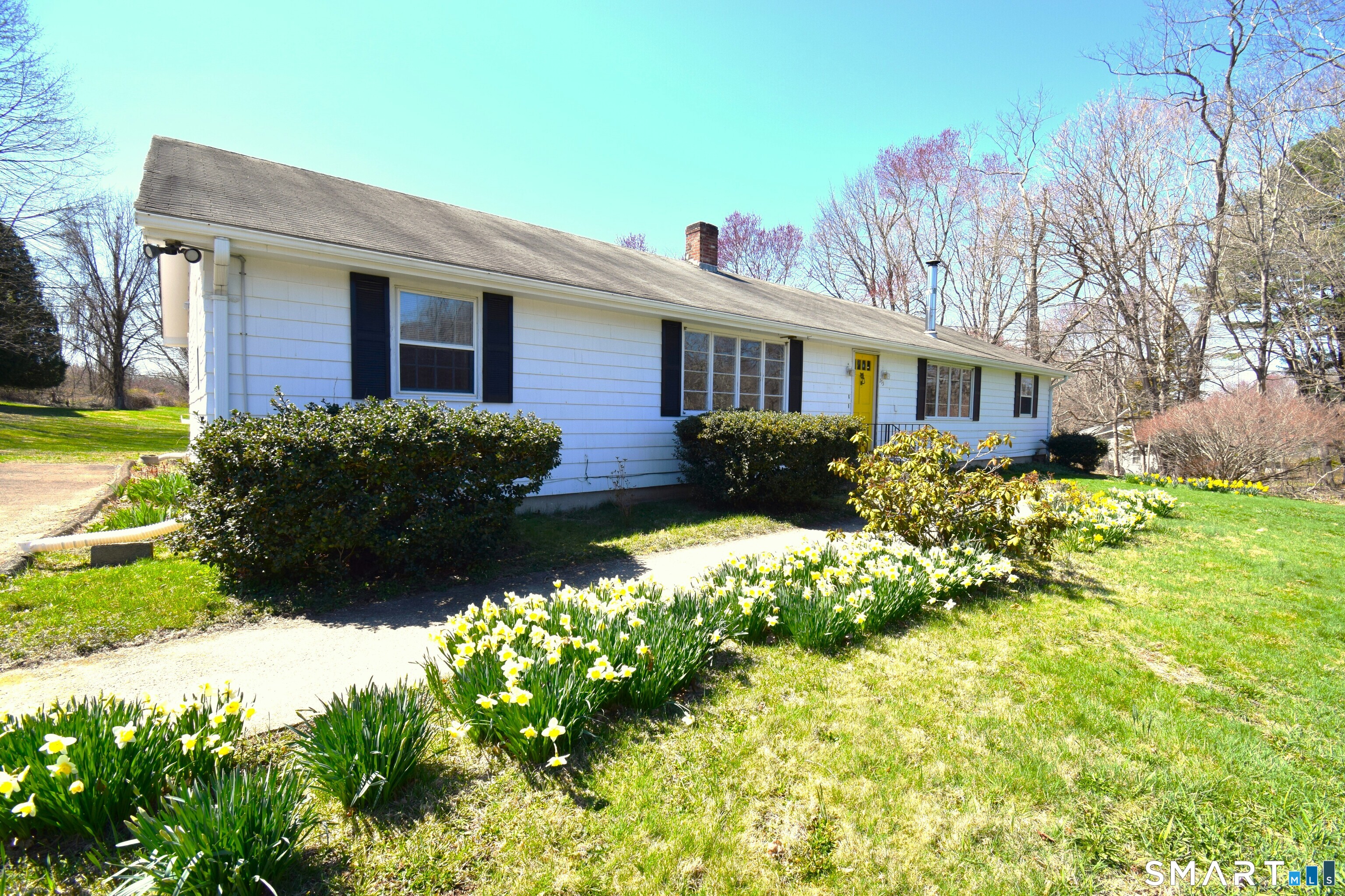 Photo 1 of Single family home for sale at 273 Horse Pond Rd, Madison, CT 06443 | MLS# 24210111 | Listing updated on 2026-10-05