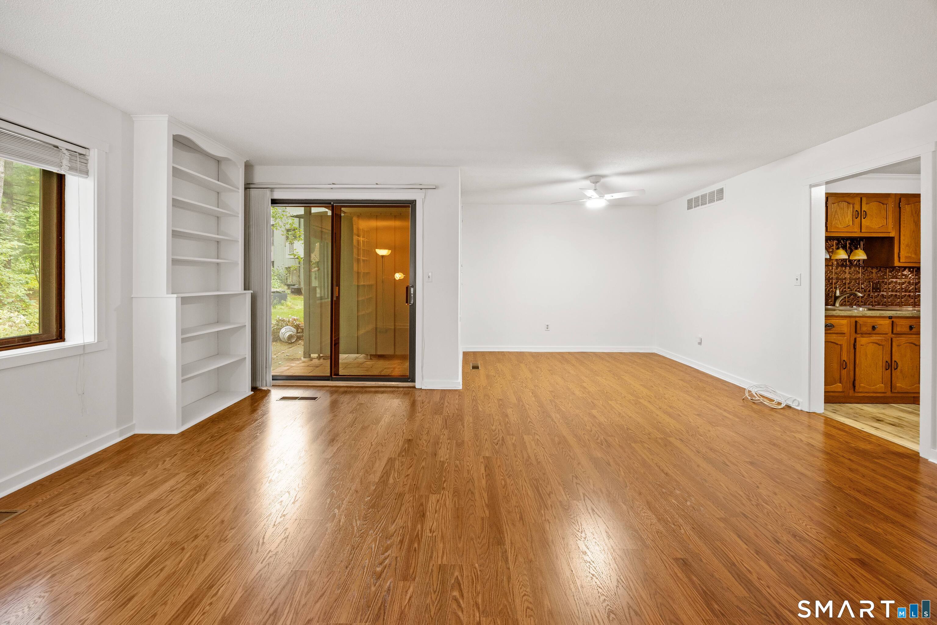1 Hickory Hill Unit #1 photo 12