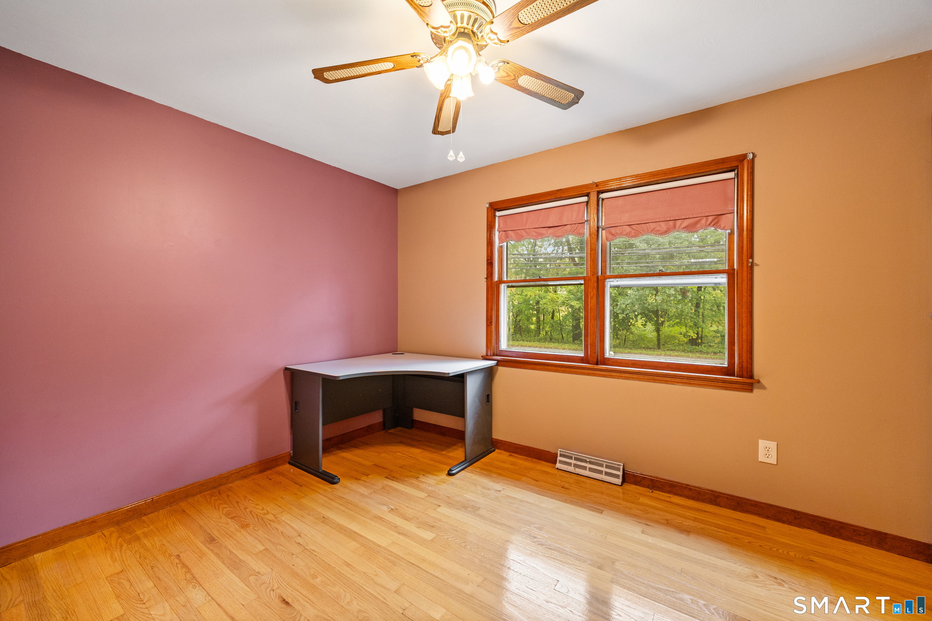 1140 Shepard Avenue photo 17