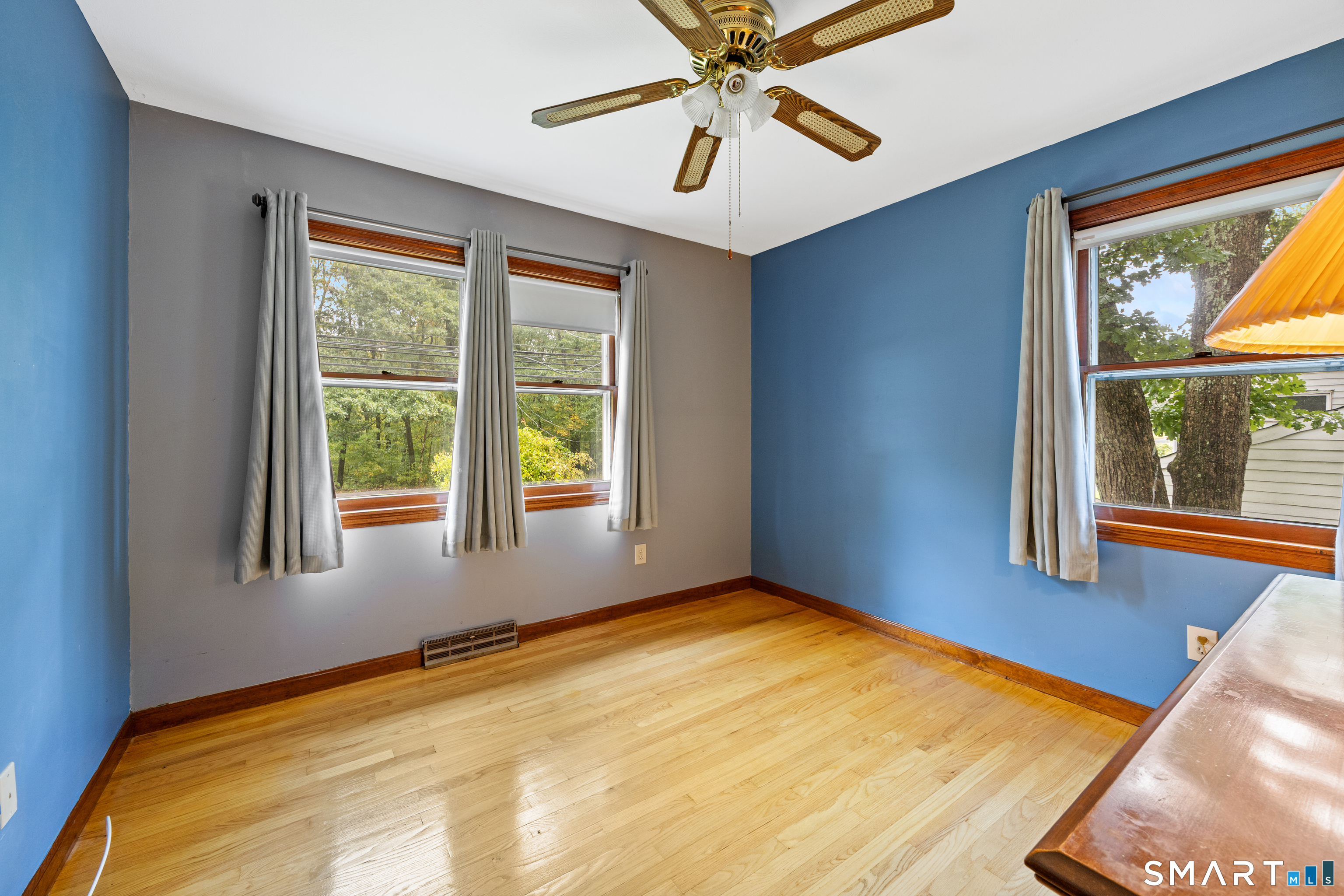 1140 Shepard Avenue photo 19