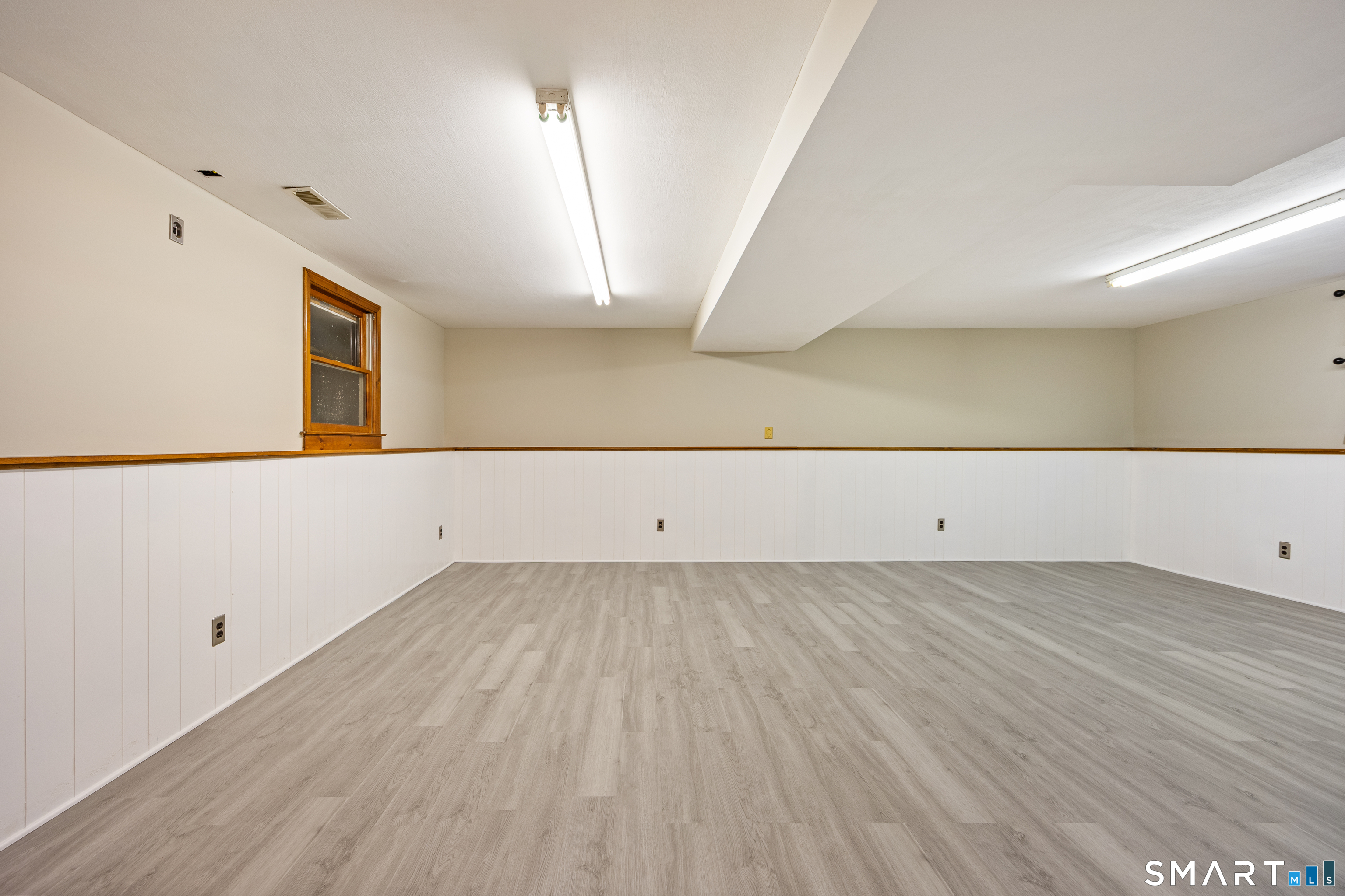 1140 Shepard Avenue photo 22