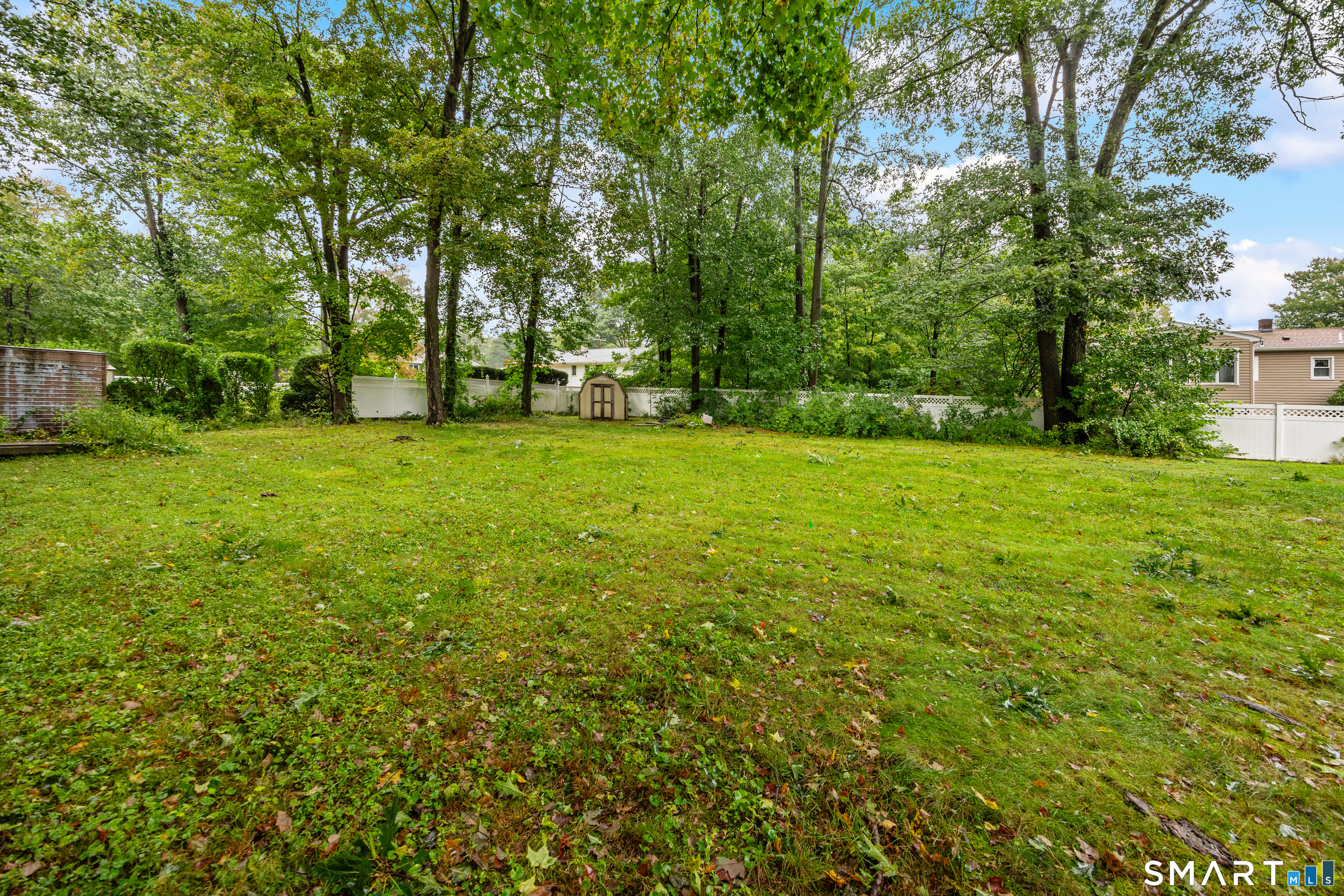 1140 Shepard Avenue photo 33