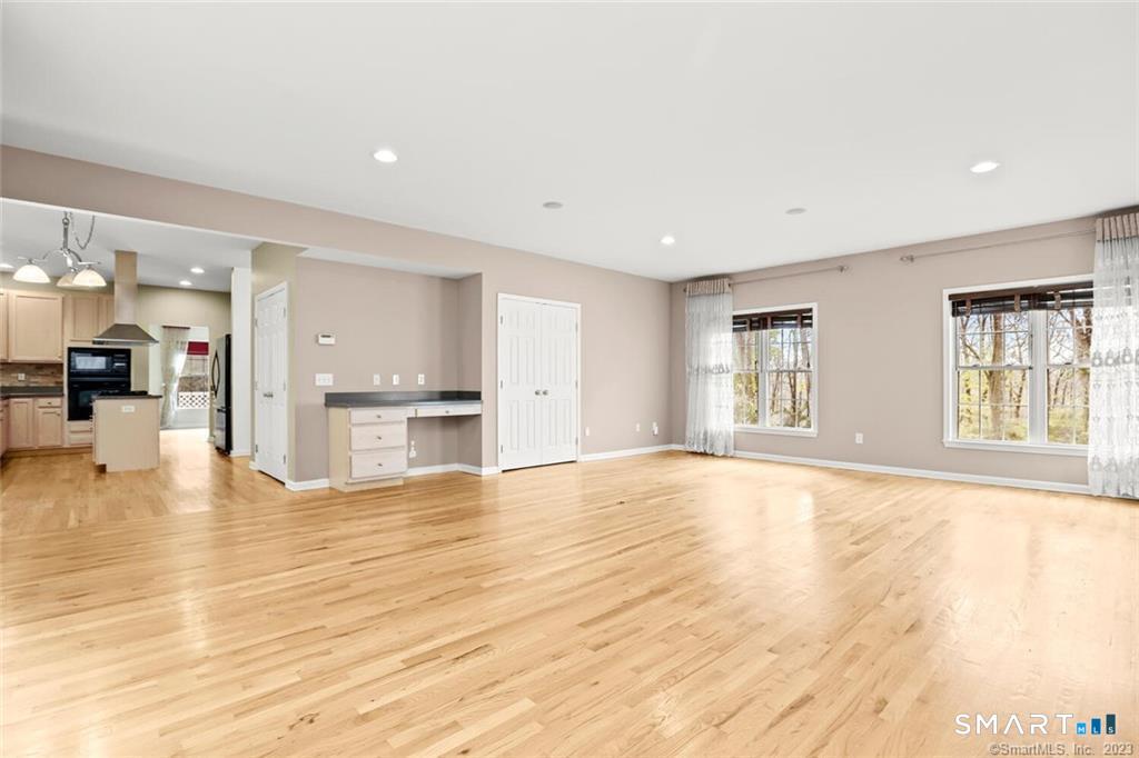 22 Apollo Road photo 9