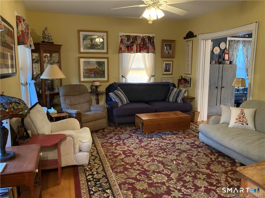 126 East Avenue photo 9