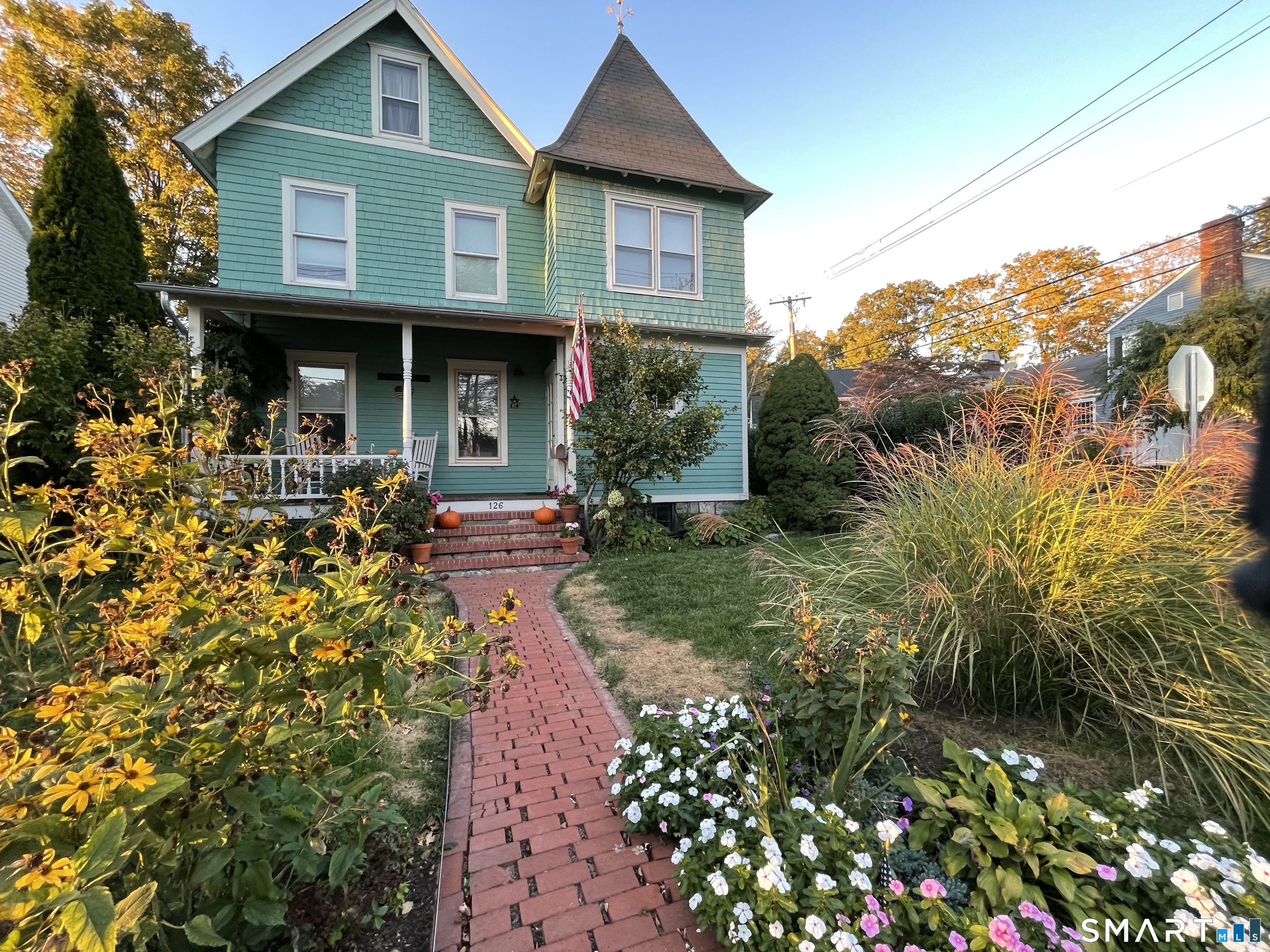126 East Avenue photo 4