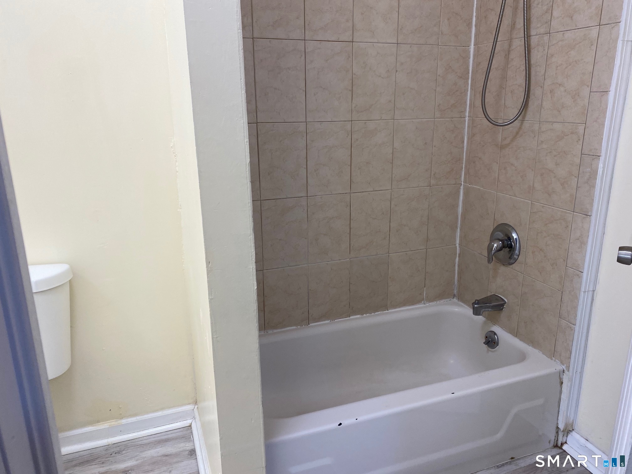 134 Chestnut Avenue photo 13