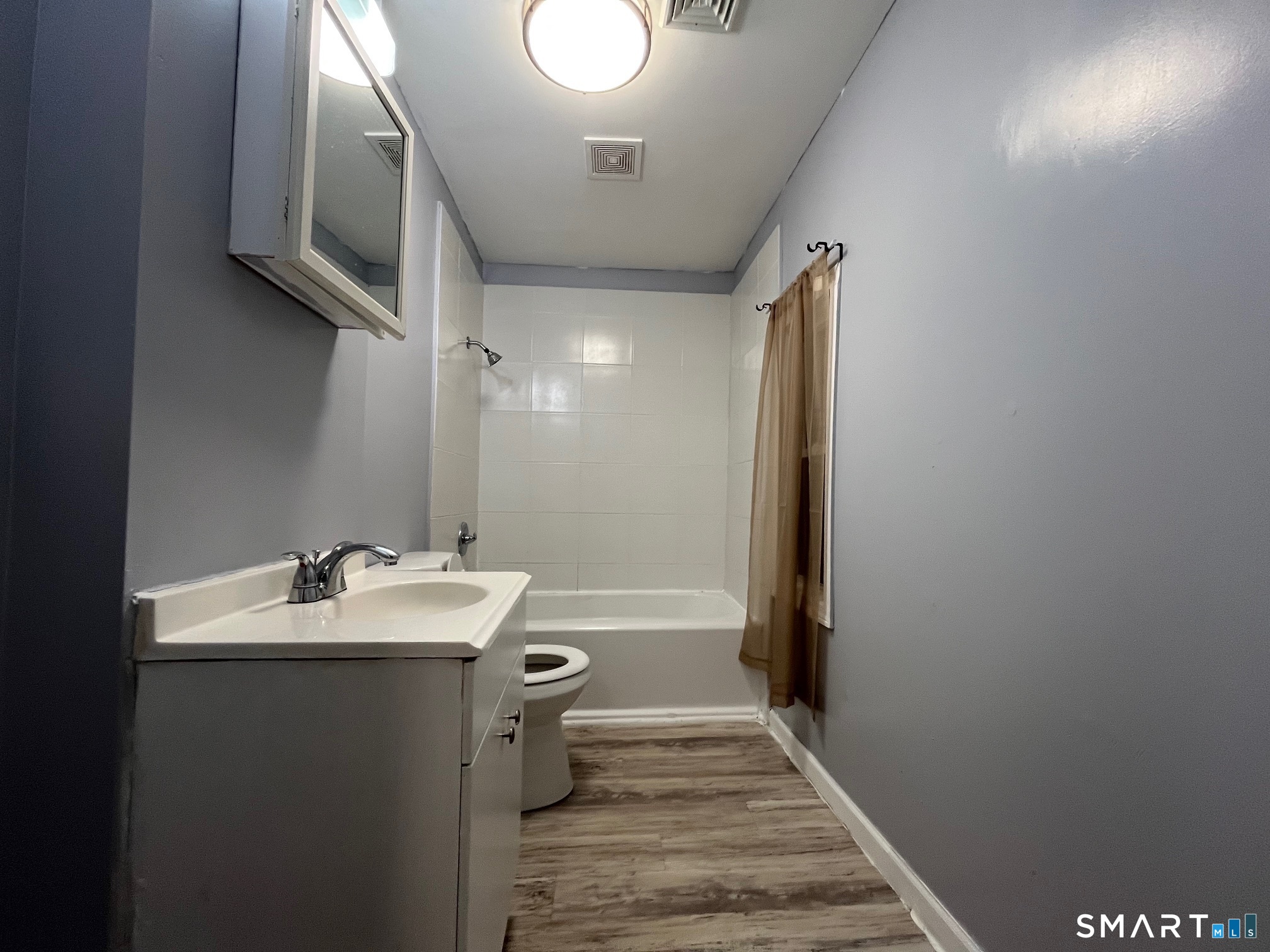 96 Hill Street photo 27