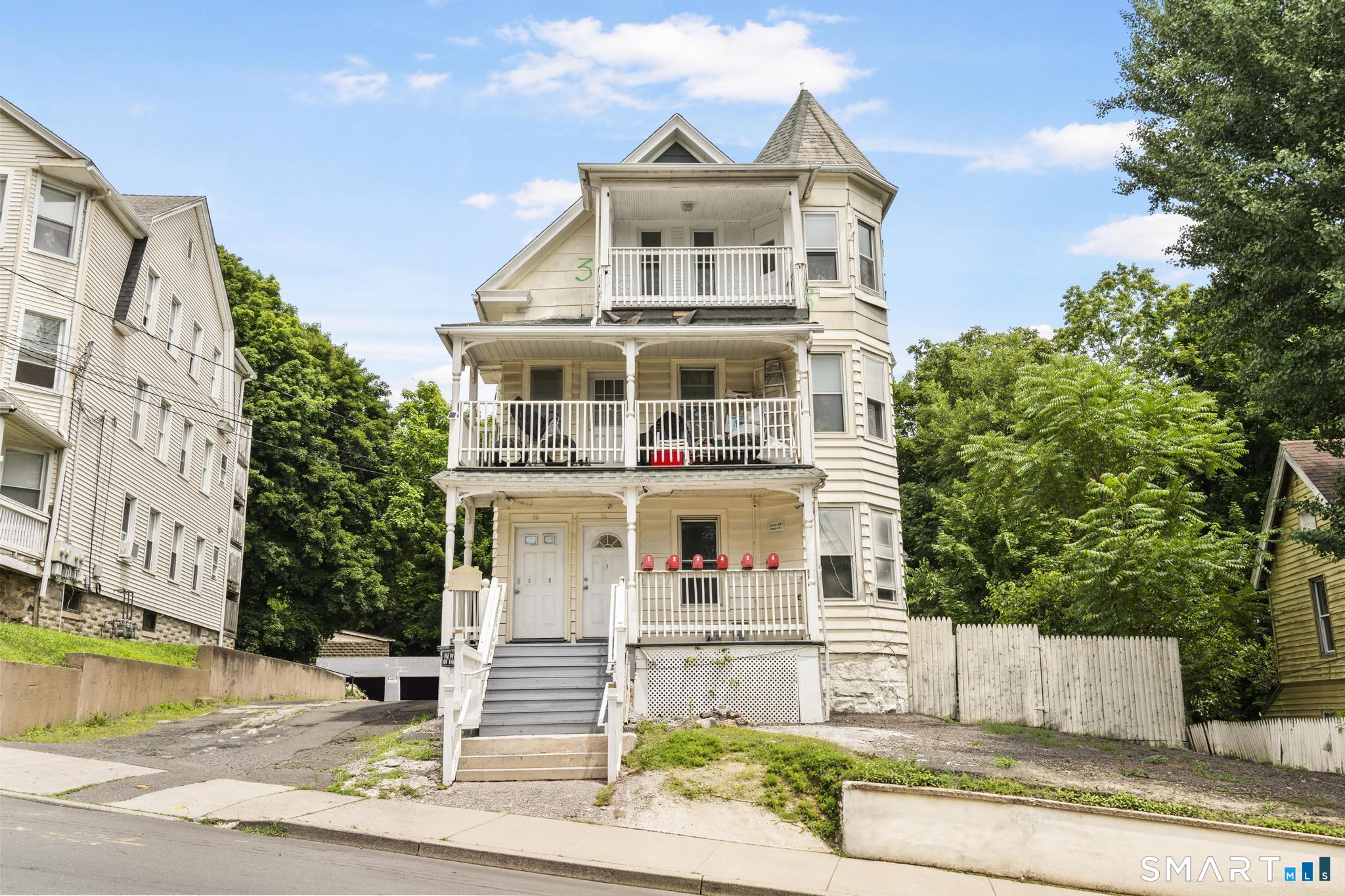 96 Hill Street photo 2