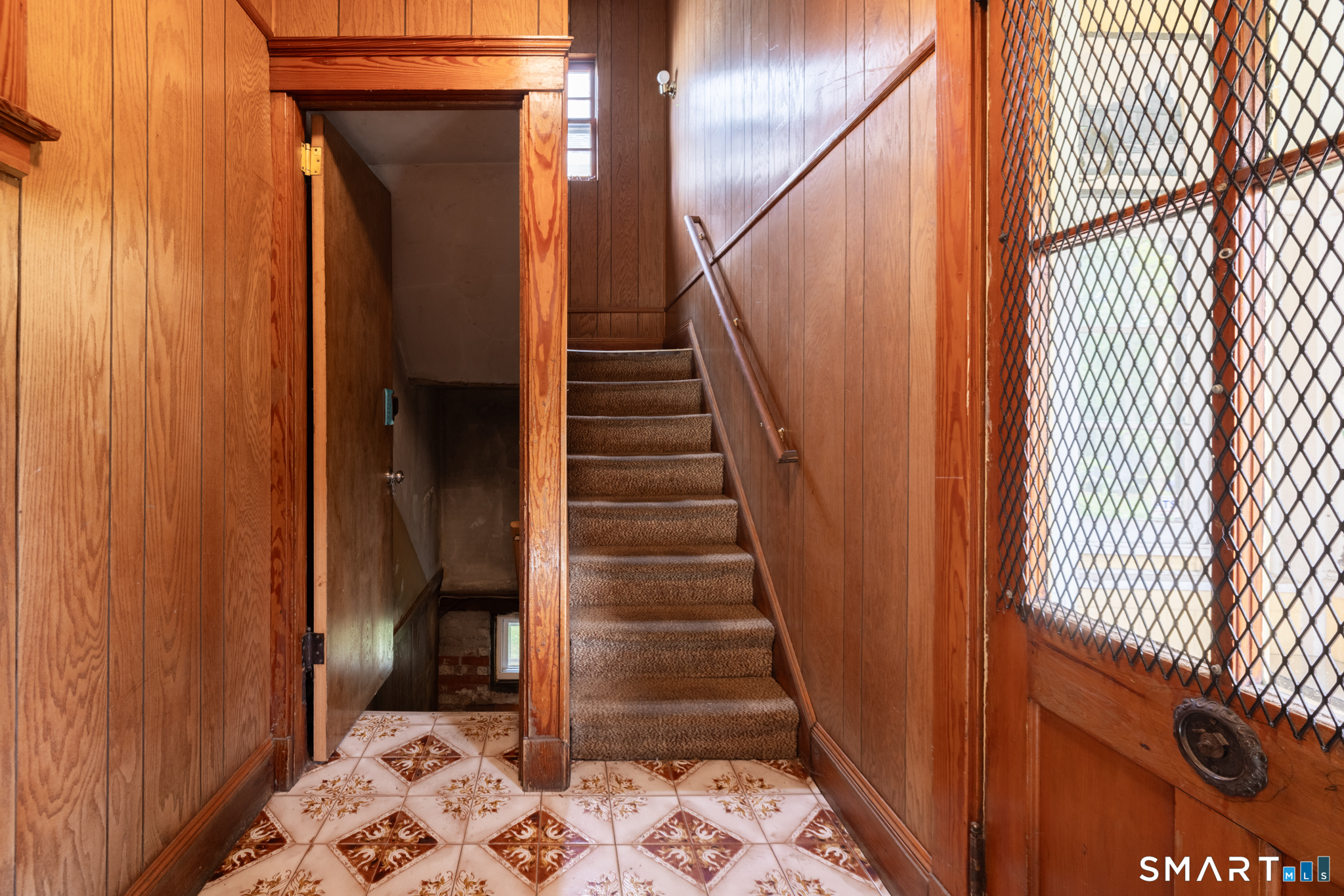 181 Maple Street photo 28