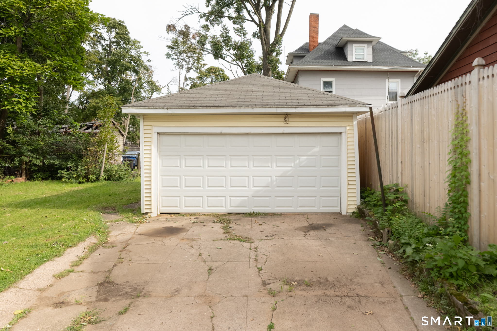 181 Maple Street photo 35