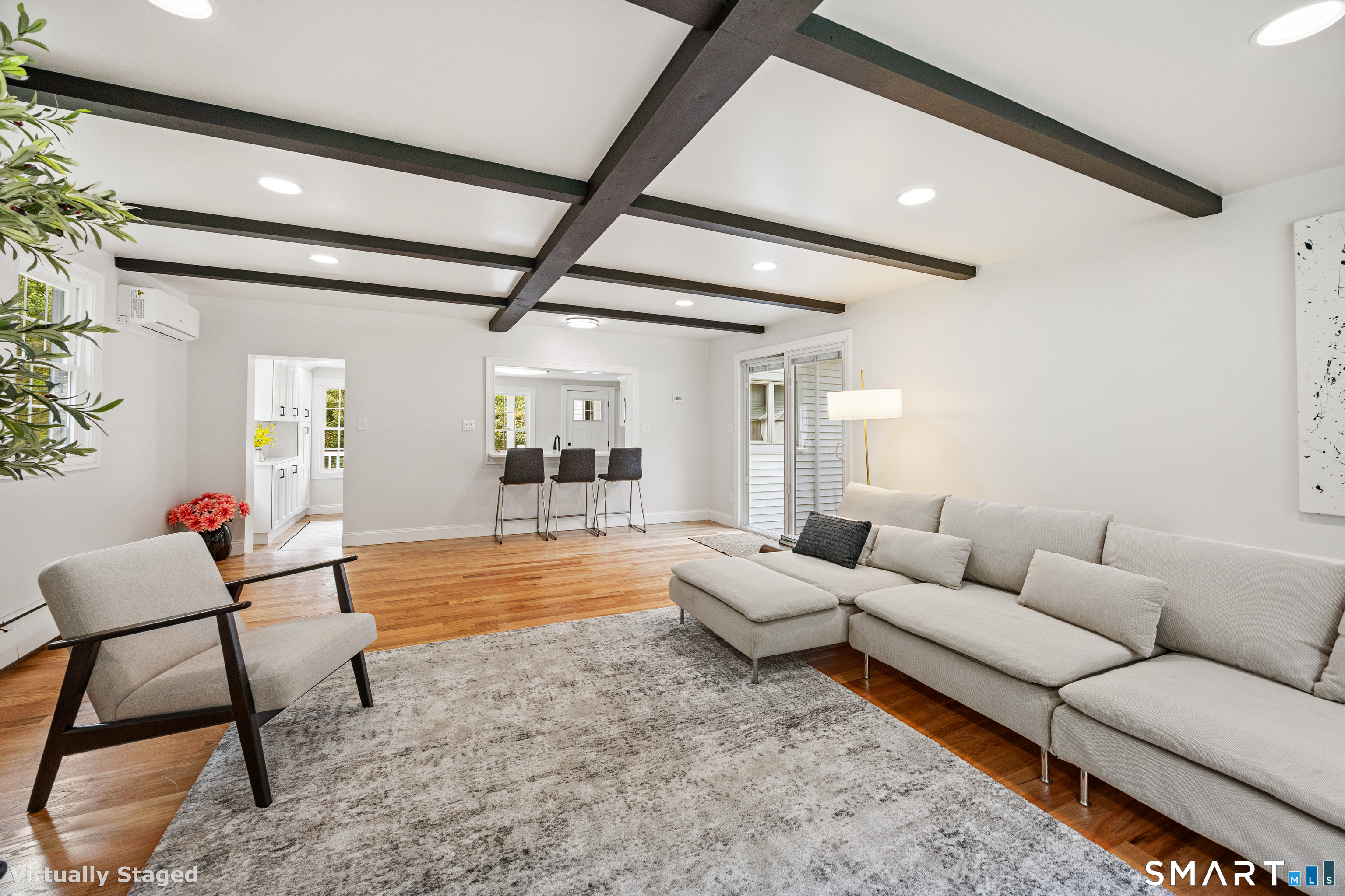 20 Hydelor Avenue photo 10