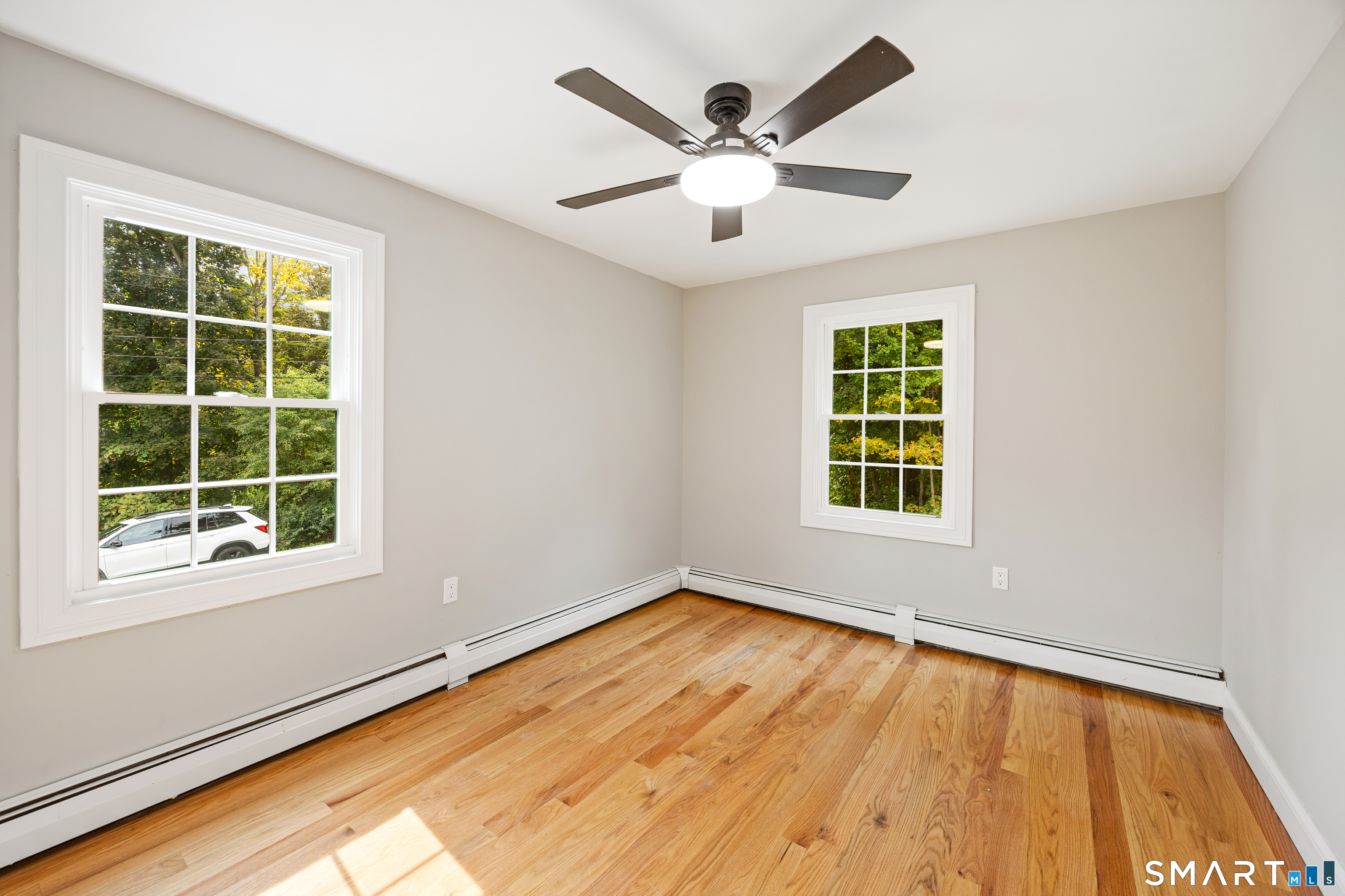 20 Hydelor Avenue photo 22
