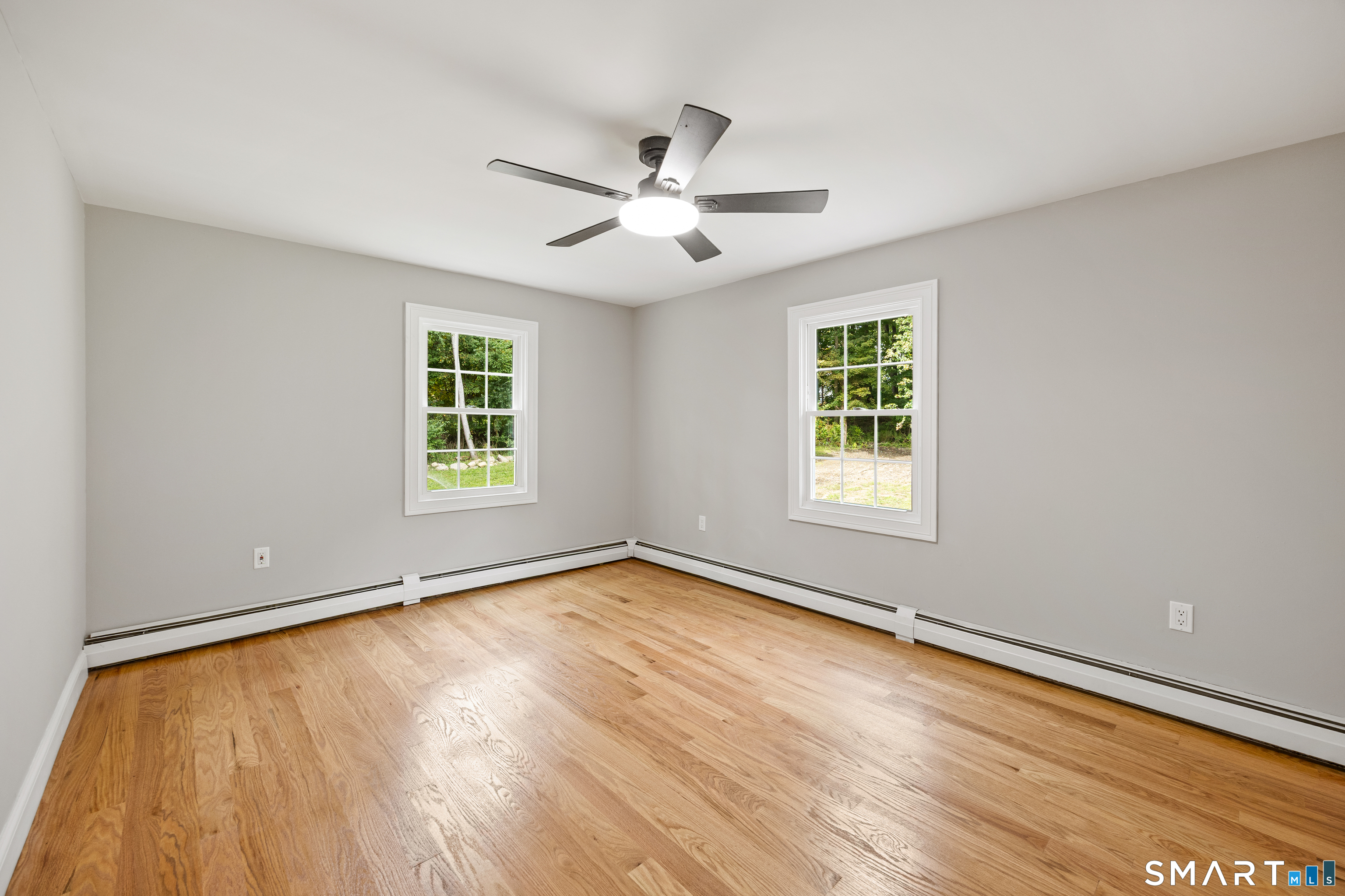 20 Hydelor Avenue photo 24