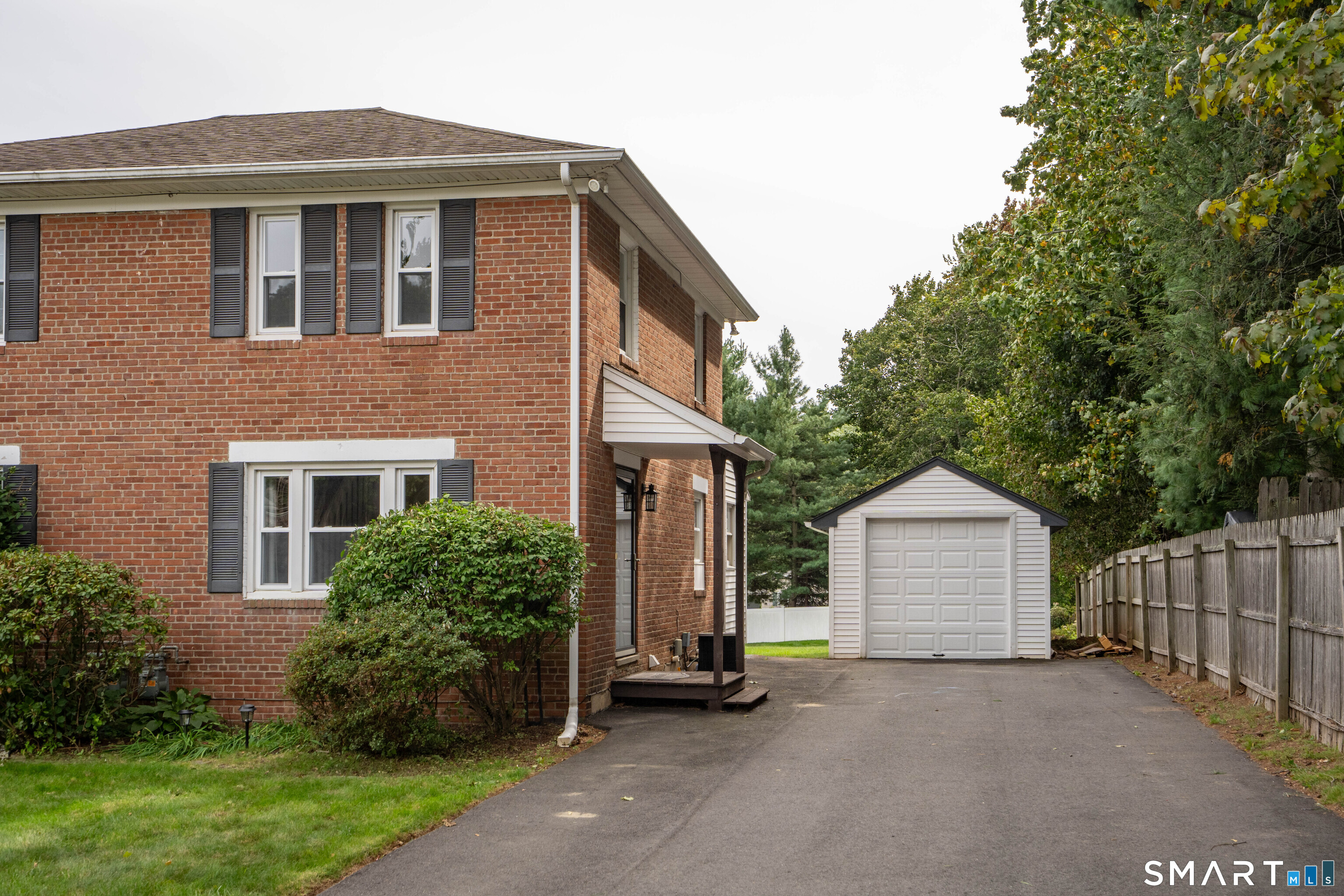 394 Mill Street photo 34