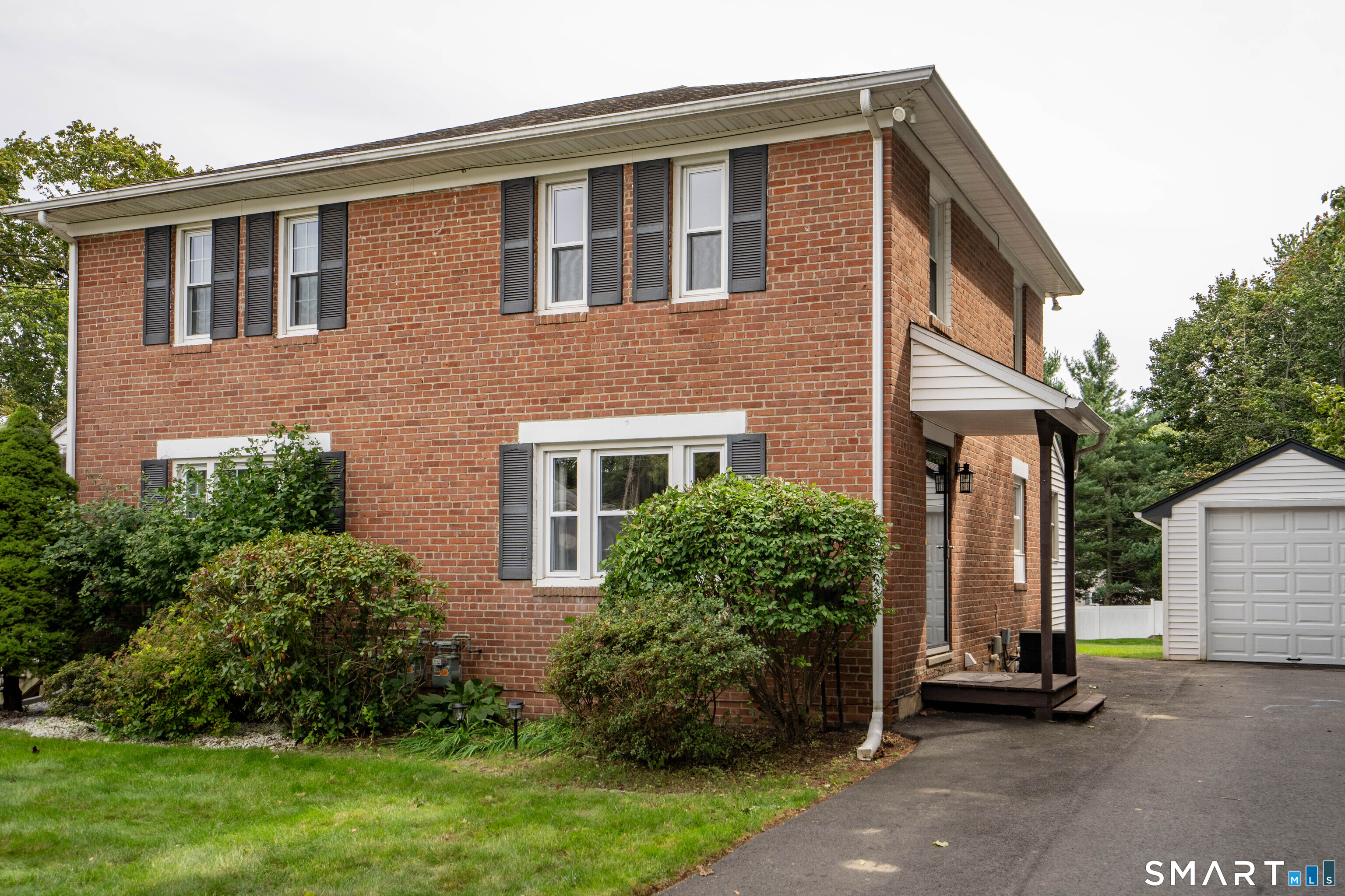 394 Mill Street photo 35