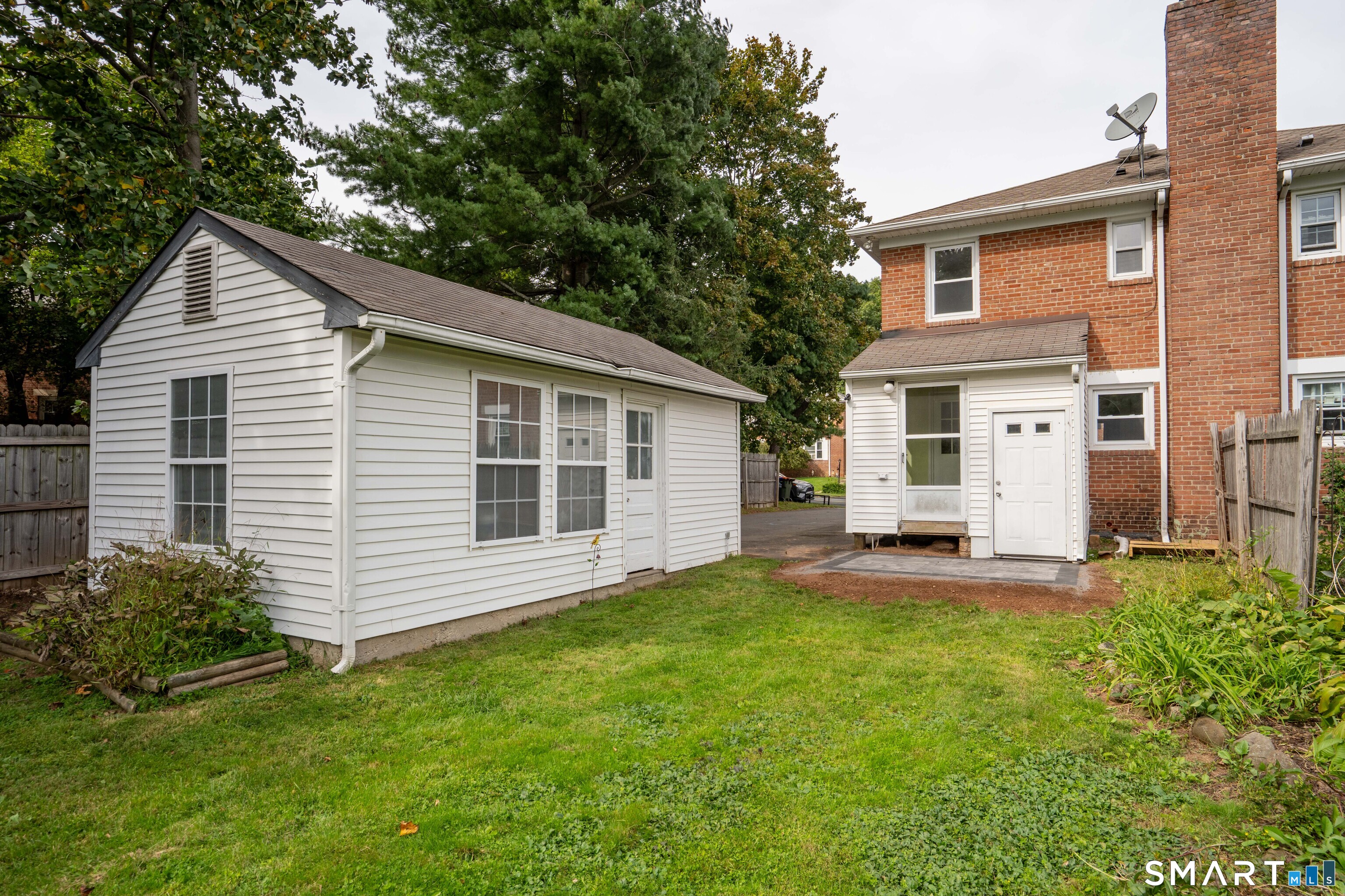 394 Mill Street photo 32