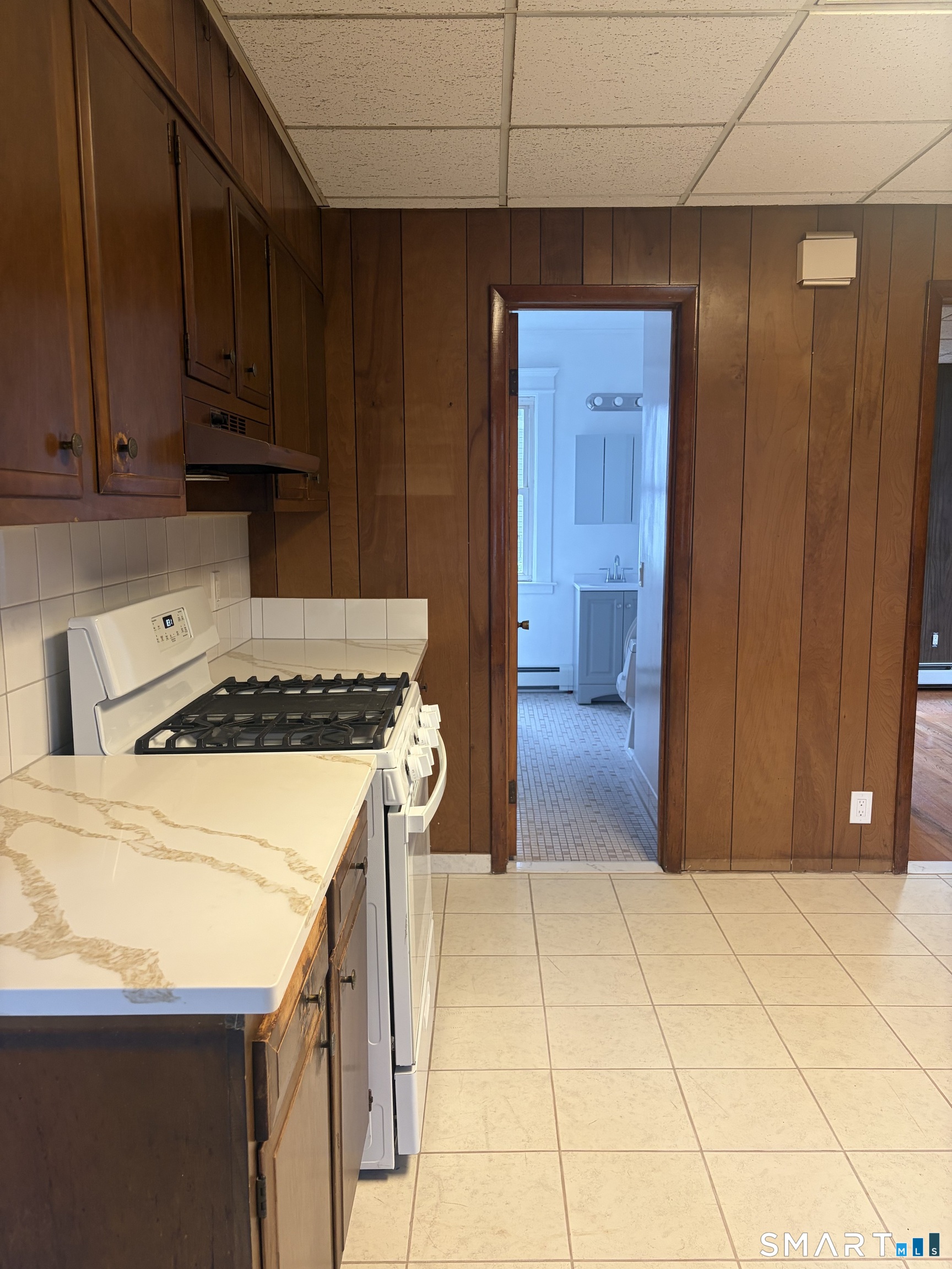 253 Noble Street Unit #1 photo 2