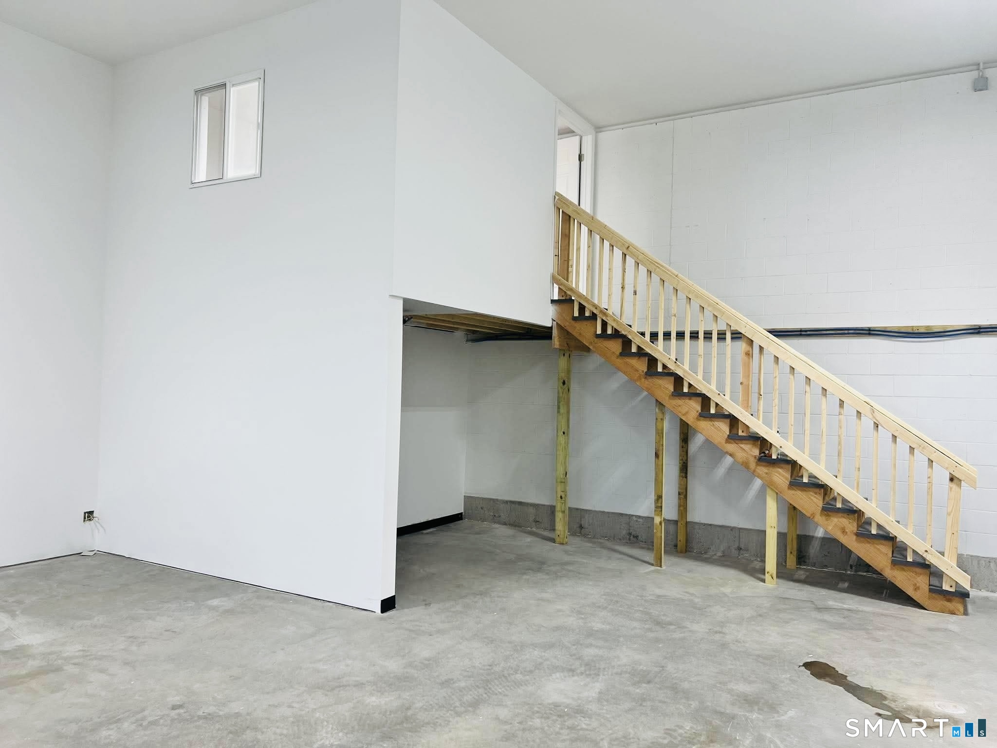 56 Derby Street Unit #B photo 4
