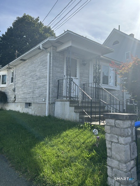 57 Avon Avenue