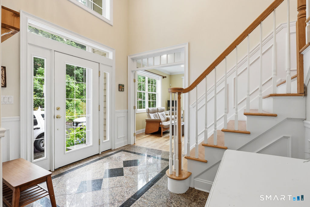 Photo 2 of Single family home for sale at 25 Grant Dr, Avon, CT 06001 | MLS# 24210124 | Listing updated on 2026-09-28
