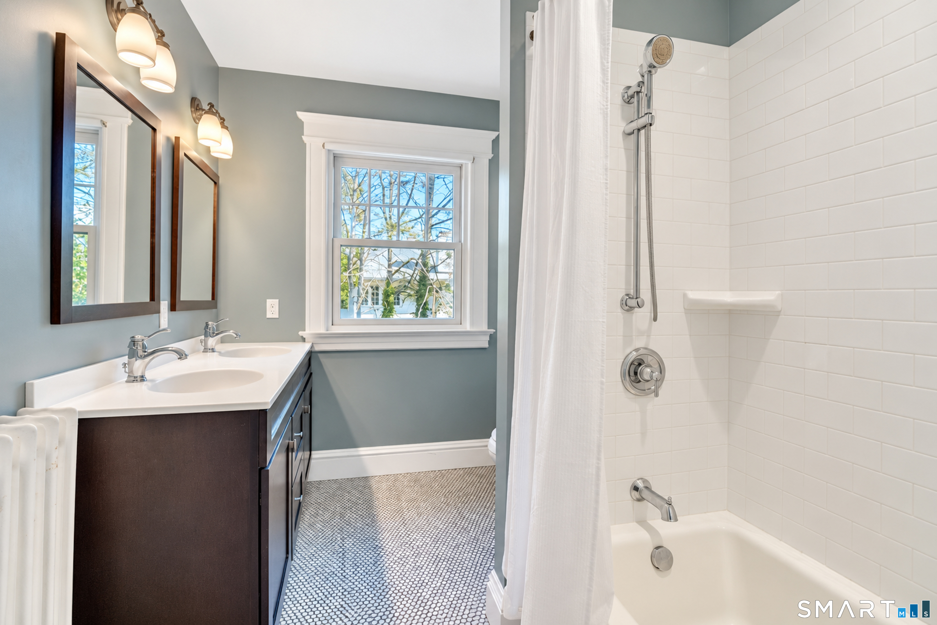 352 McKinley Avenue photo 24