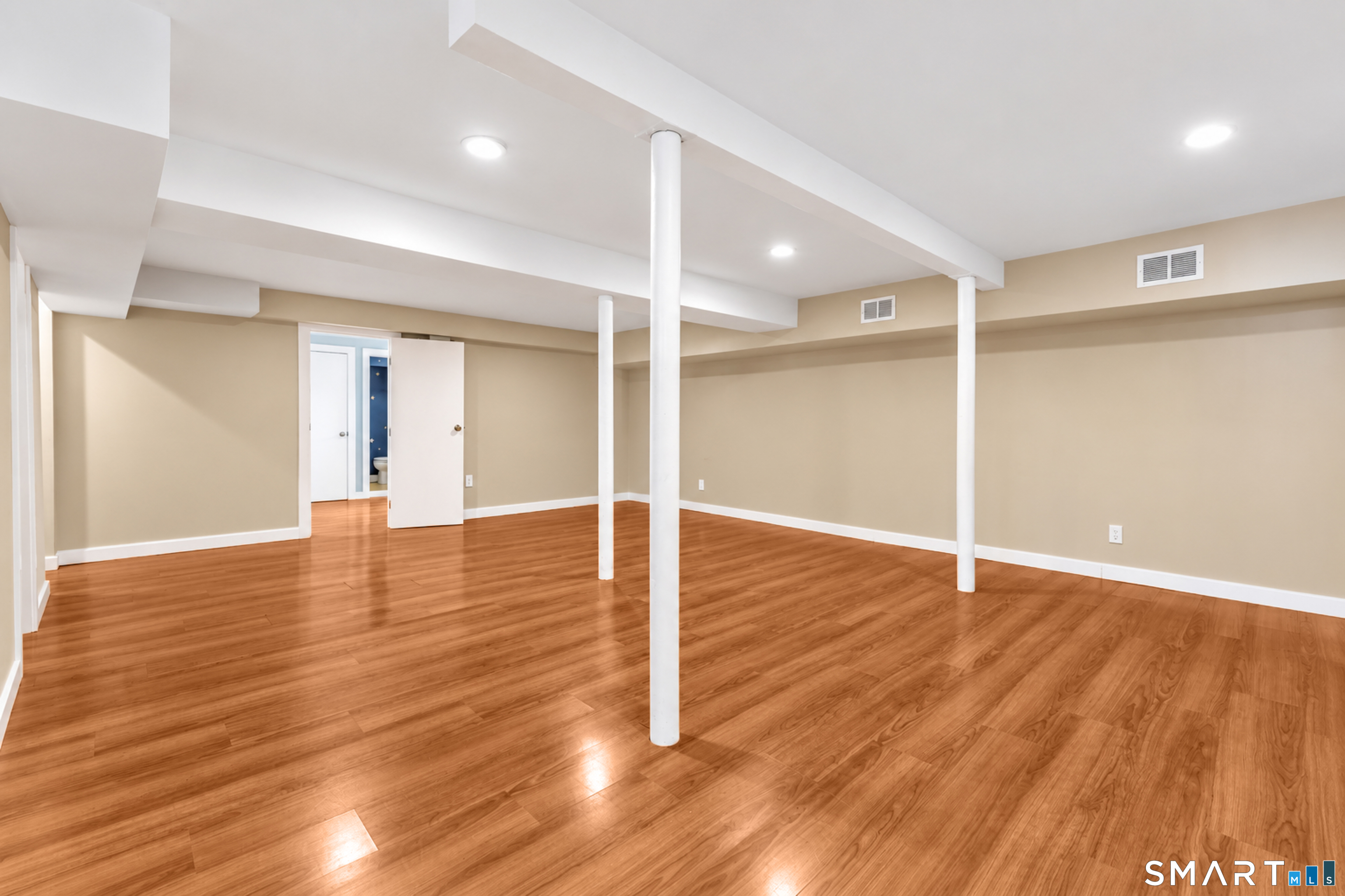 352 McKinley Avenue photo 28
