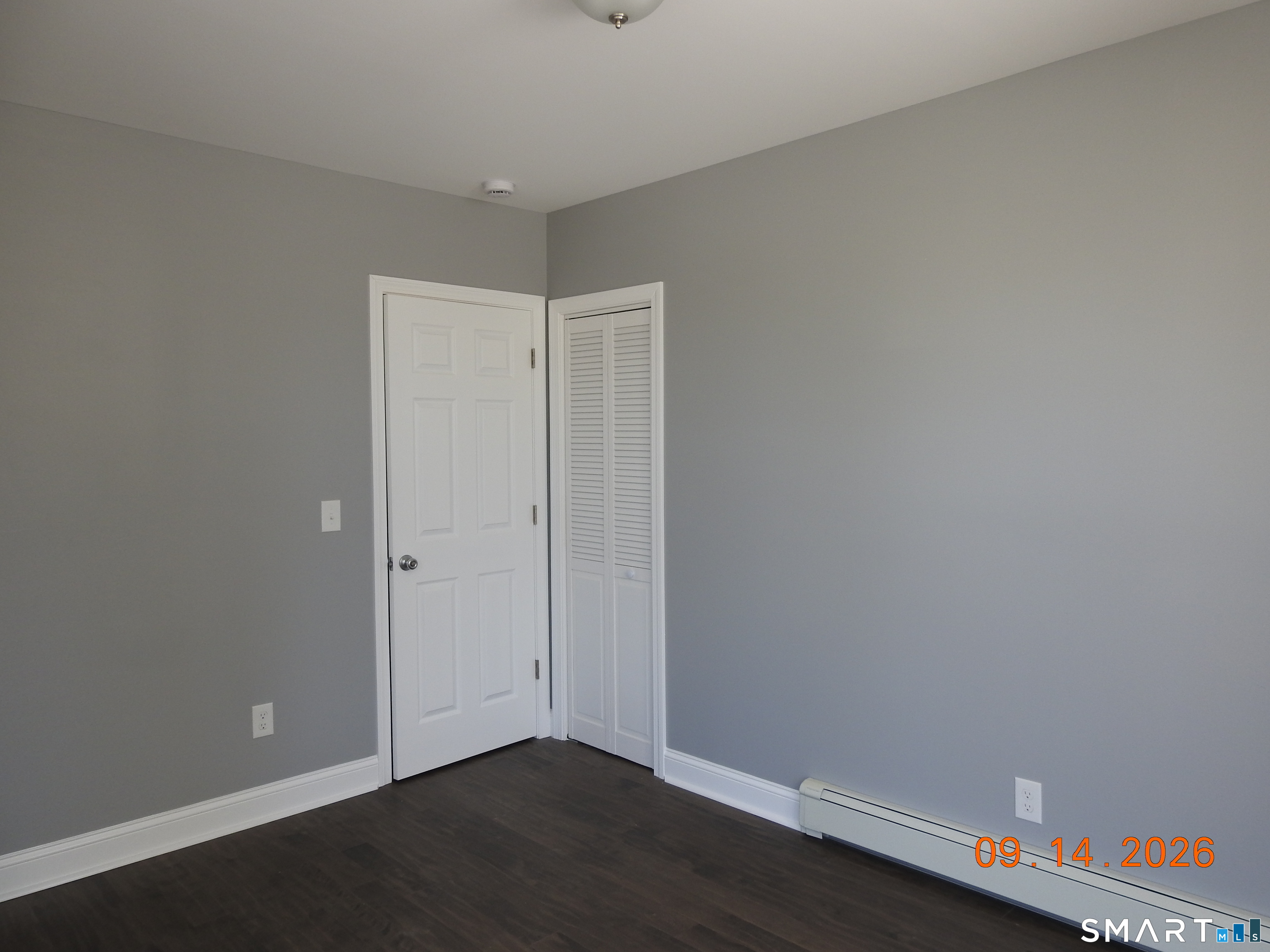 1565 Chapel Street photo 3